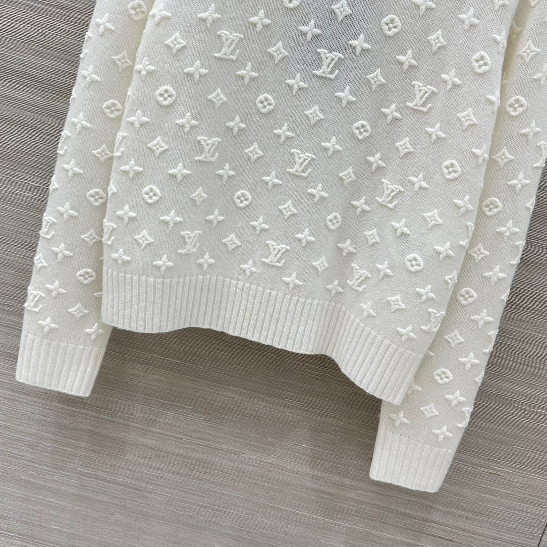 EMBOSSED KNIT SWEATER