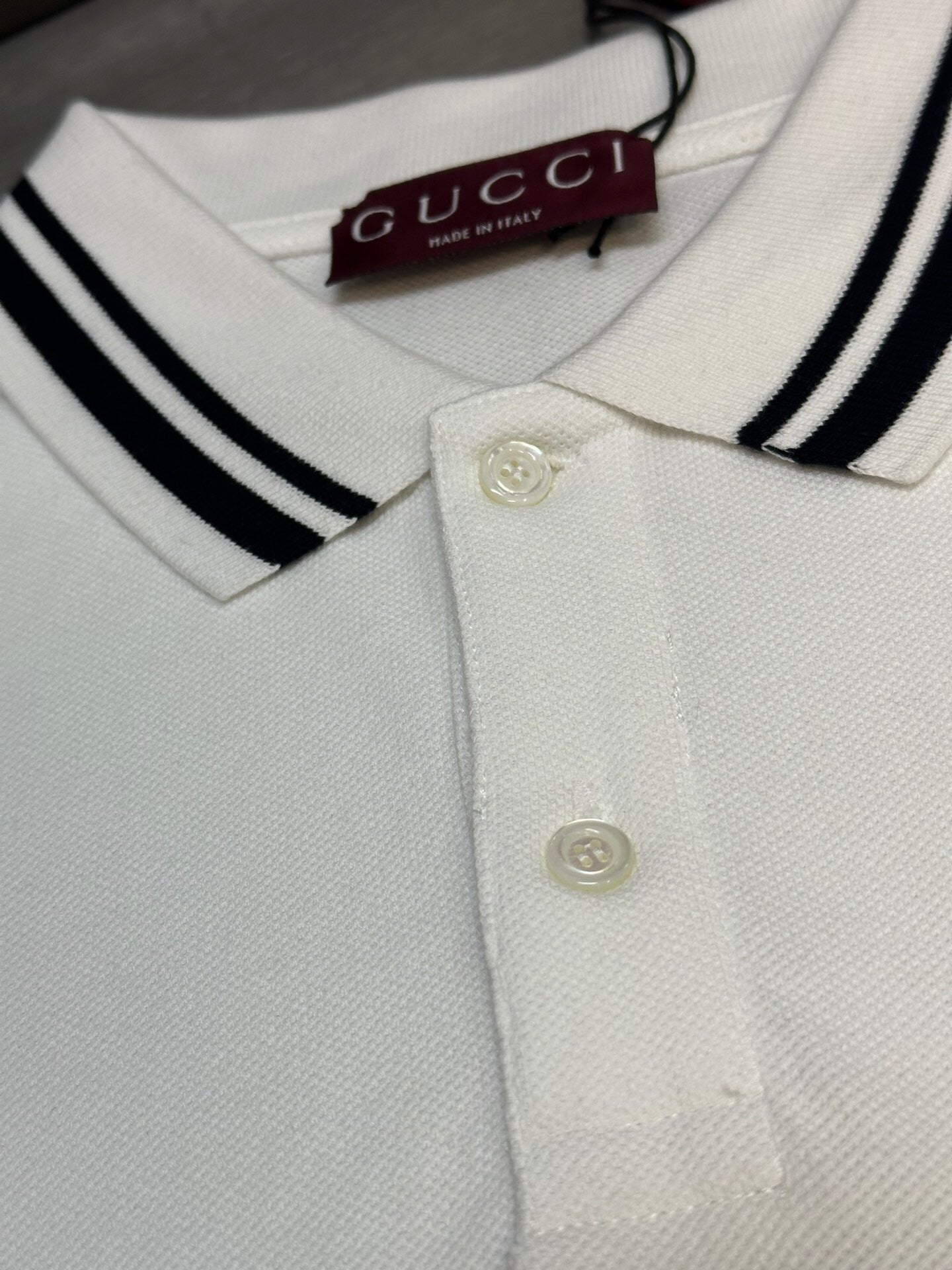 STRIPE DETAIL CLASSIC POLO SHIRT WITH MINIMAL LOGO