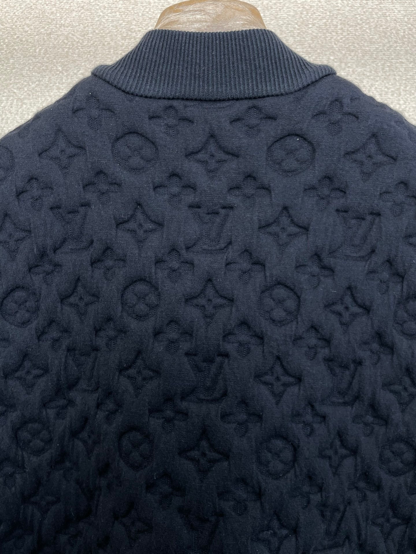 TEXTURED ZIP-UP BOMBER JACKET