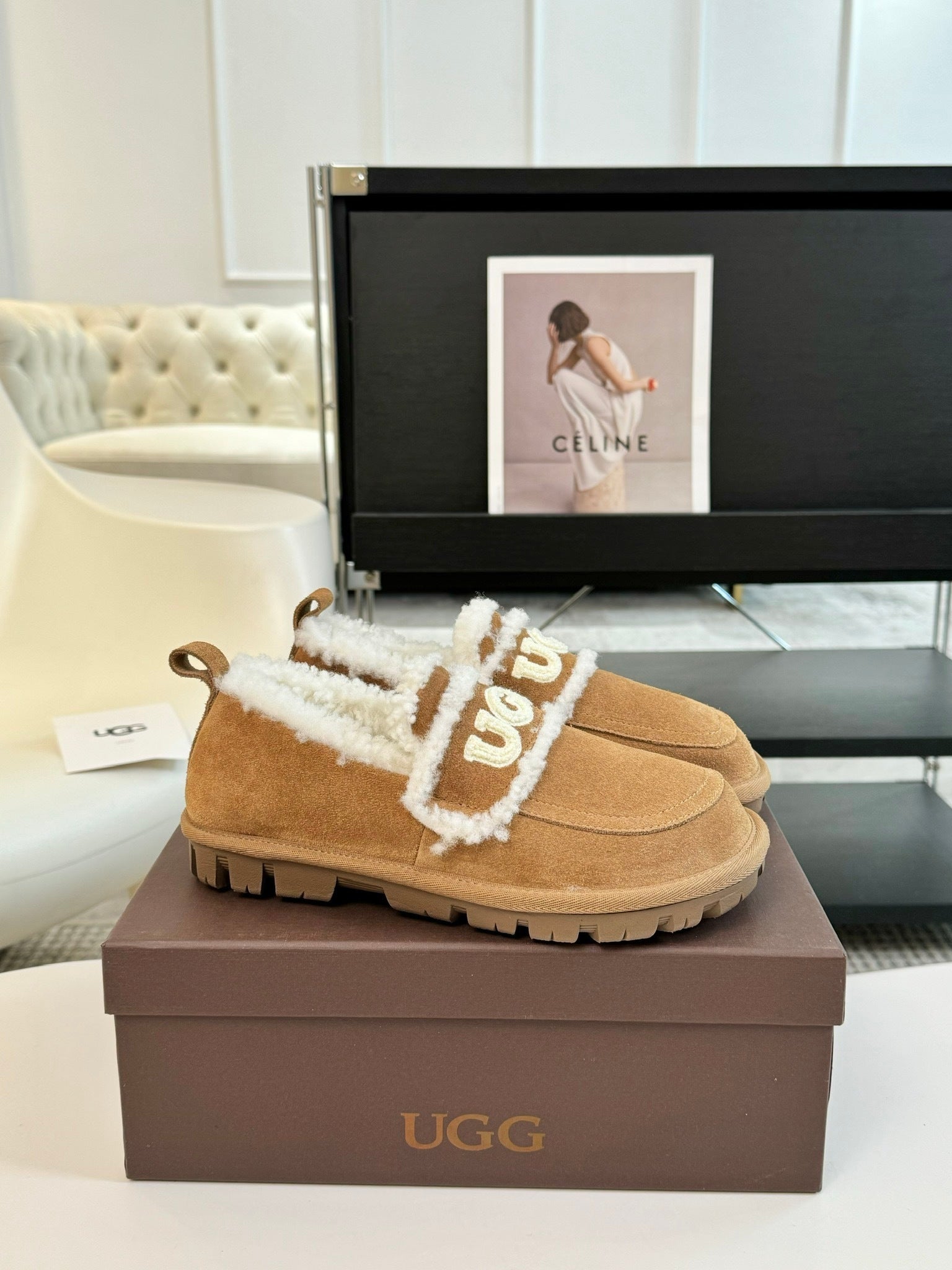 COZY PLATFORM FLEECE STRAP SLIPPERS