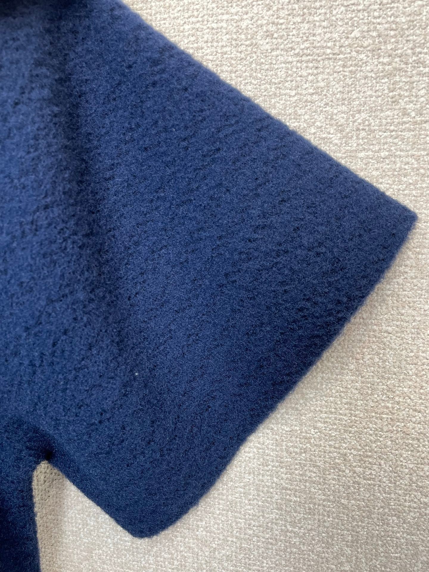 TEXTURED TWO-TONE KNIT T-SHIRT