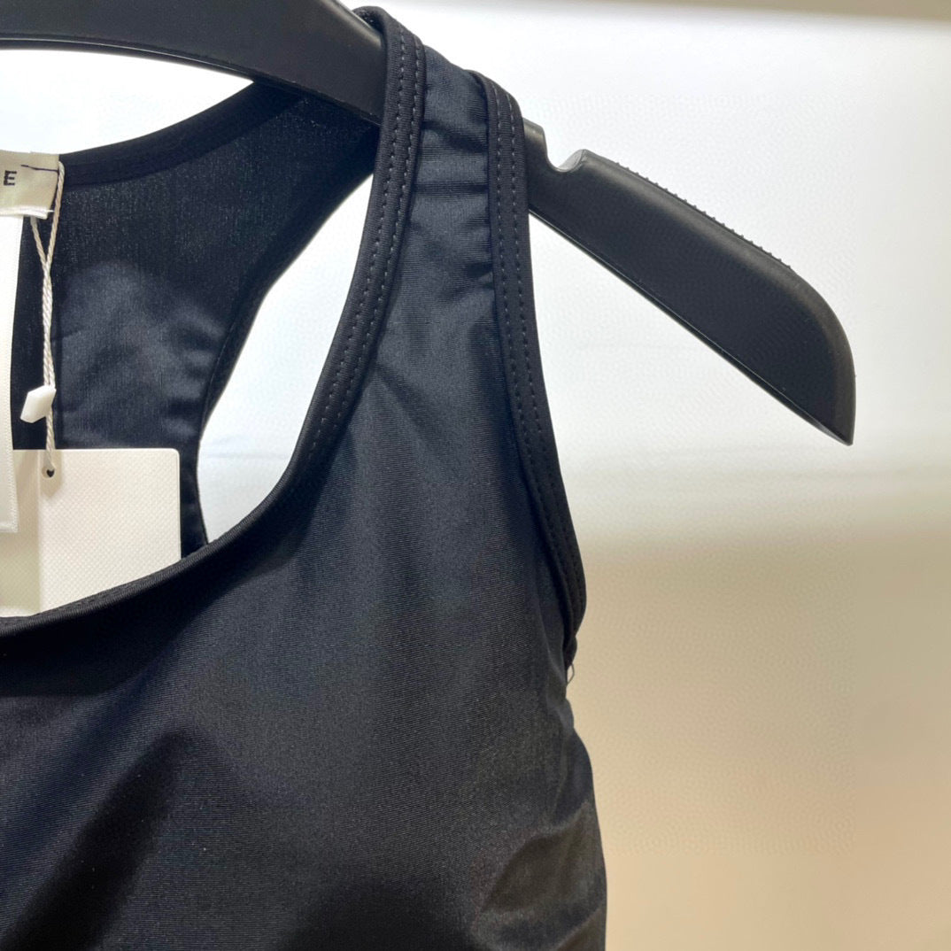 BLACK ACTIVEWEAR SET – SPORTS BRA & LEGGINGS
