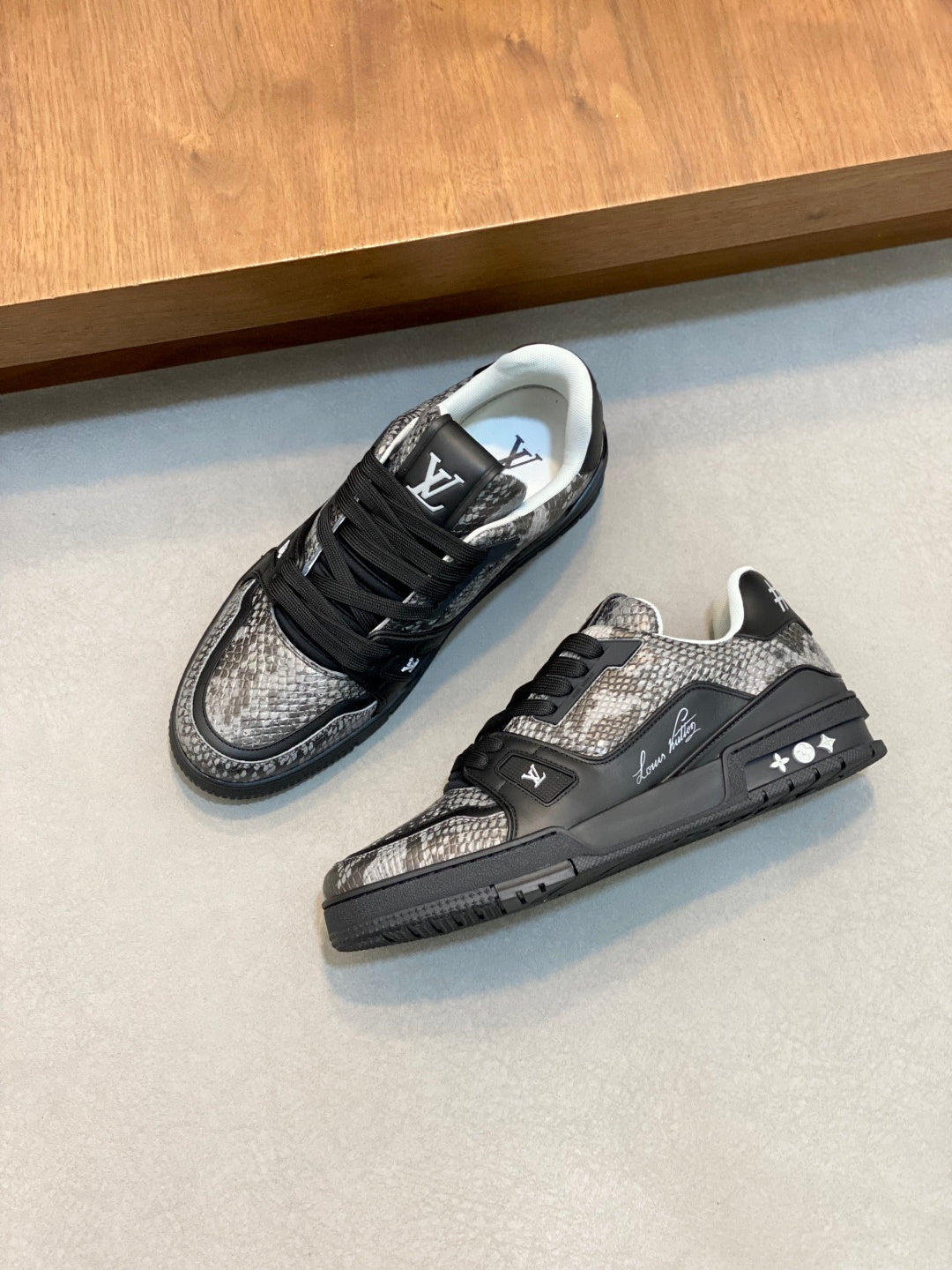 BLACK & GREY SNAKESKIN LOW-TOP SNEAKERS