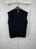 CABLE KNIT CREW NECK VEST