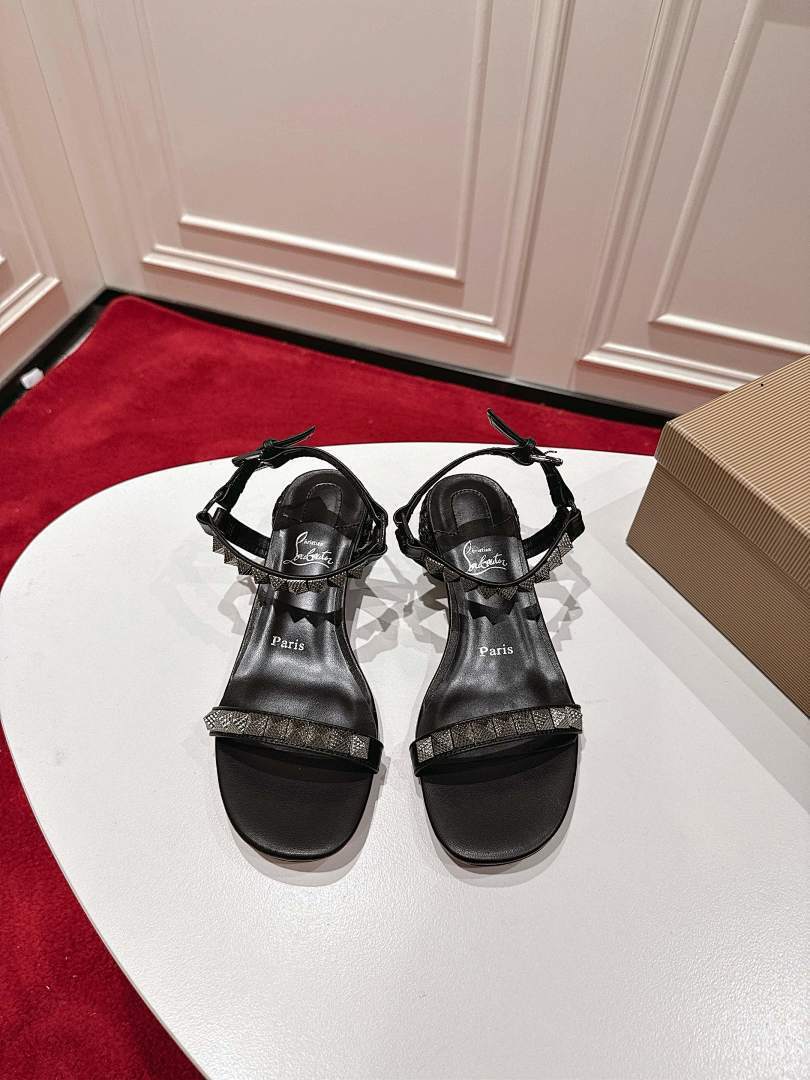 BLACK EMBELLISHED STRAP SANDALS