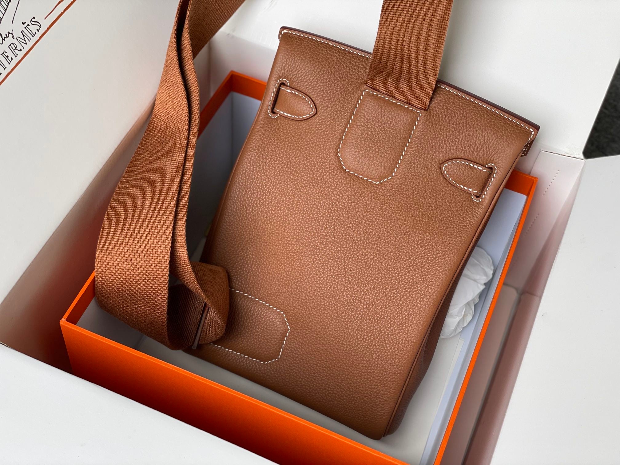 TAN KELLY CROSSBODY