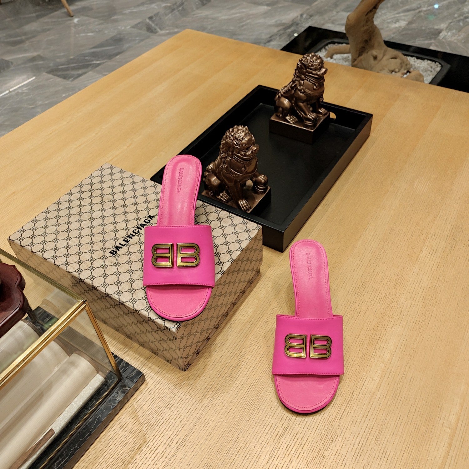 PINK LOGO LOW HEEL MULE SANDALS