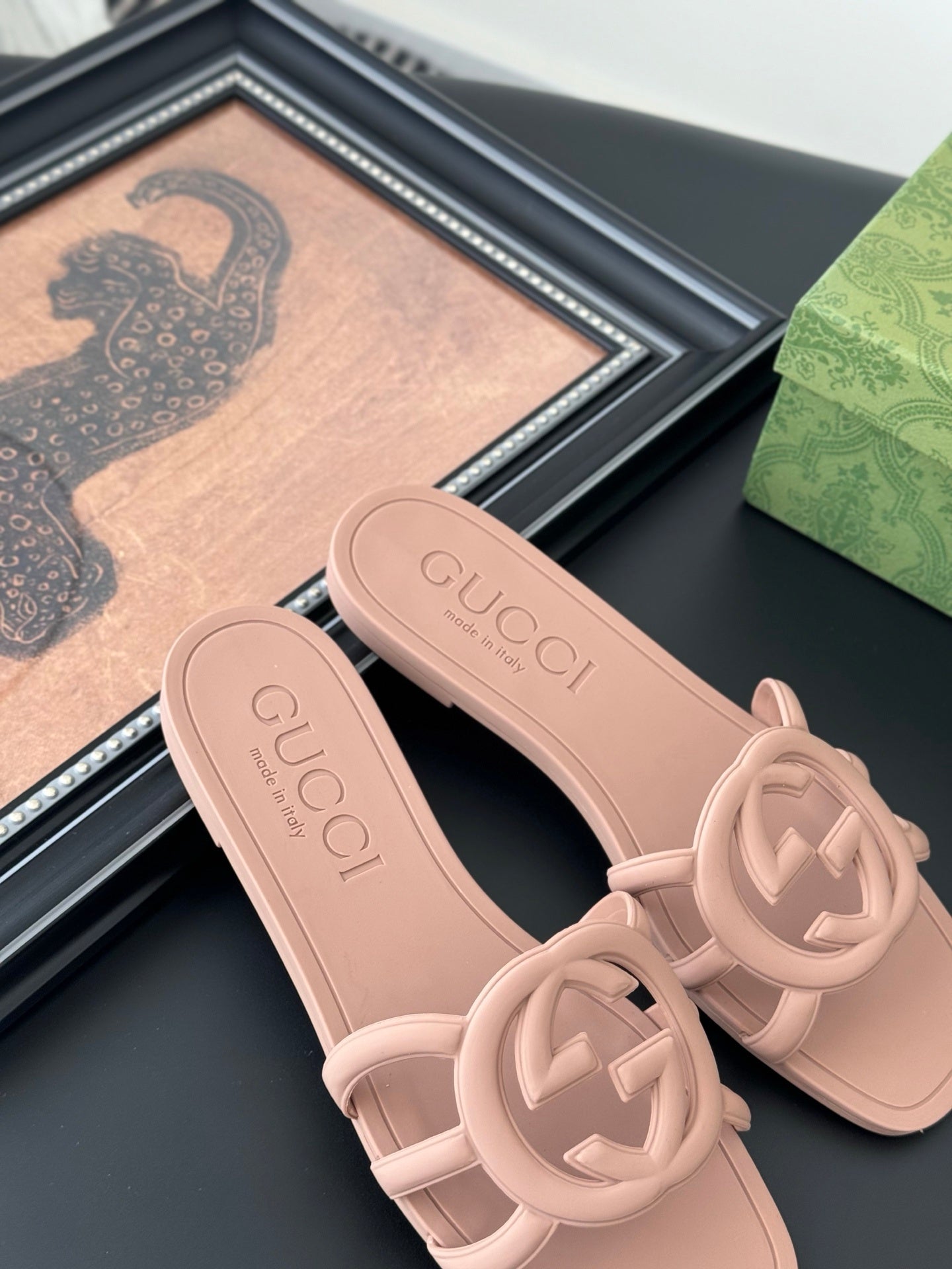 BLUSH PINK LOGO DETAIL FLAT SLIDES