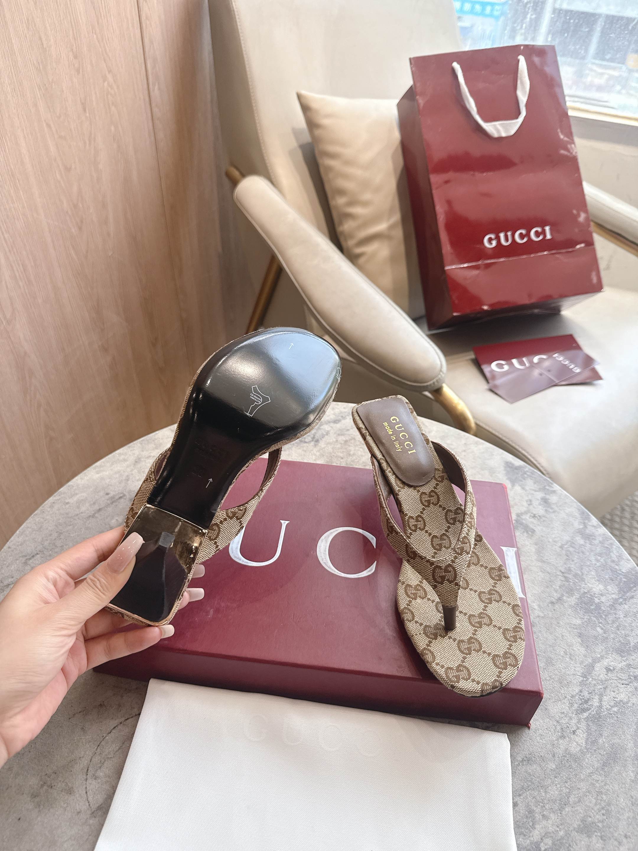 BEIGE MONOGRAM HEELED THONG SANDALS