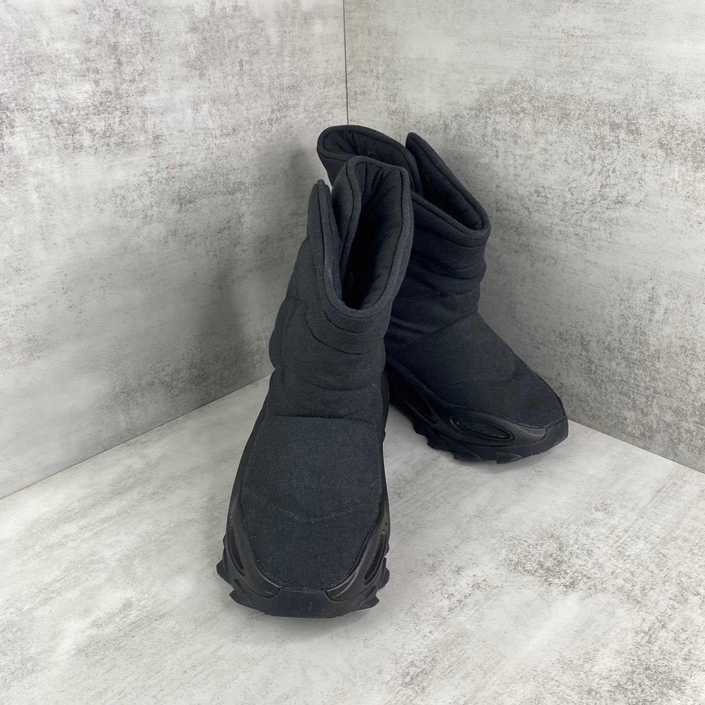 BLACK PADDED UNISEX WINTER SNOW BOOTS