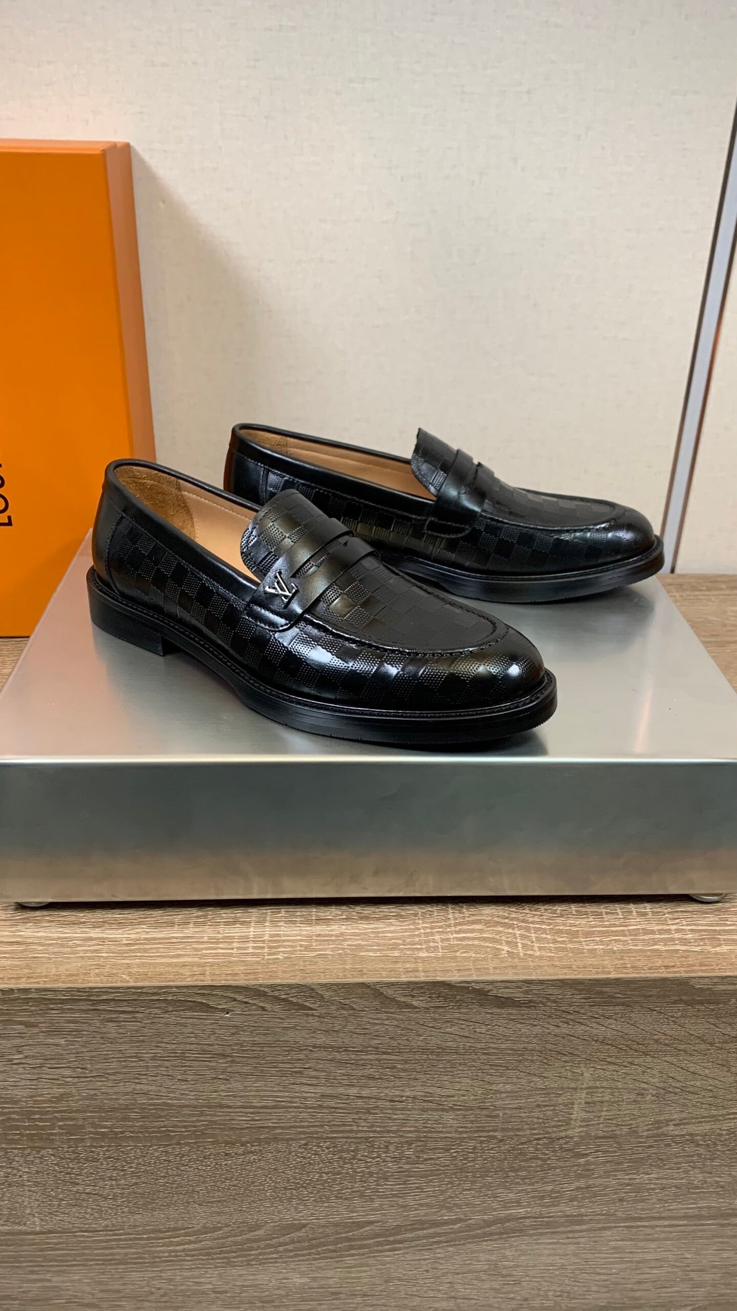 BLACK PATENT LEATHER WOVEN LOAFERS