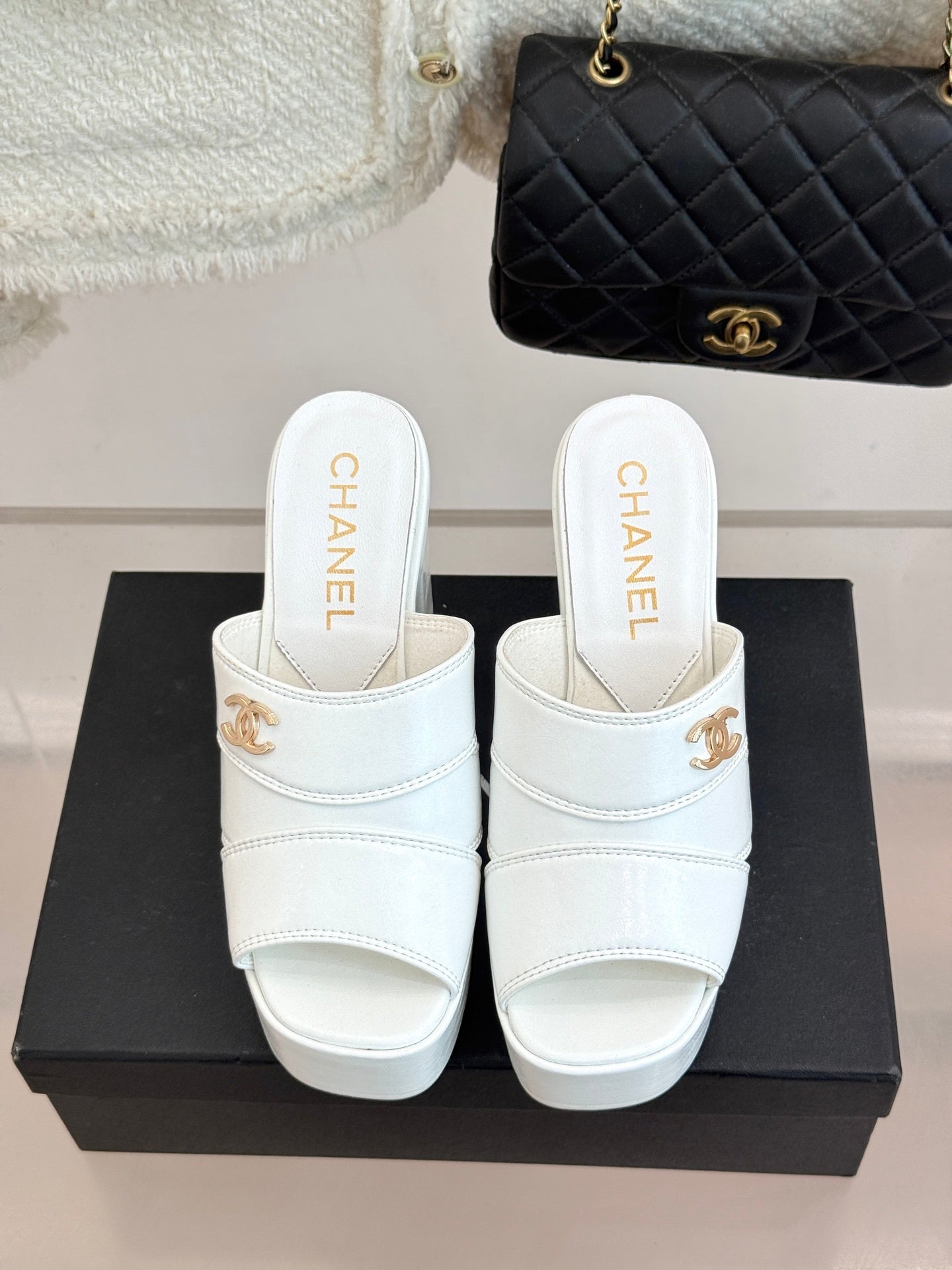 WHITE PLATFORM HEEL MULES