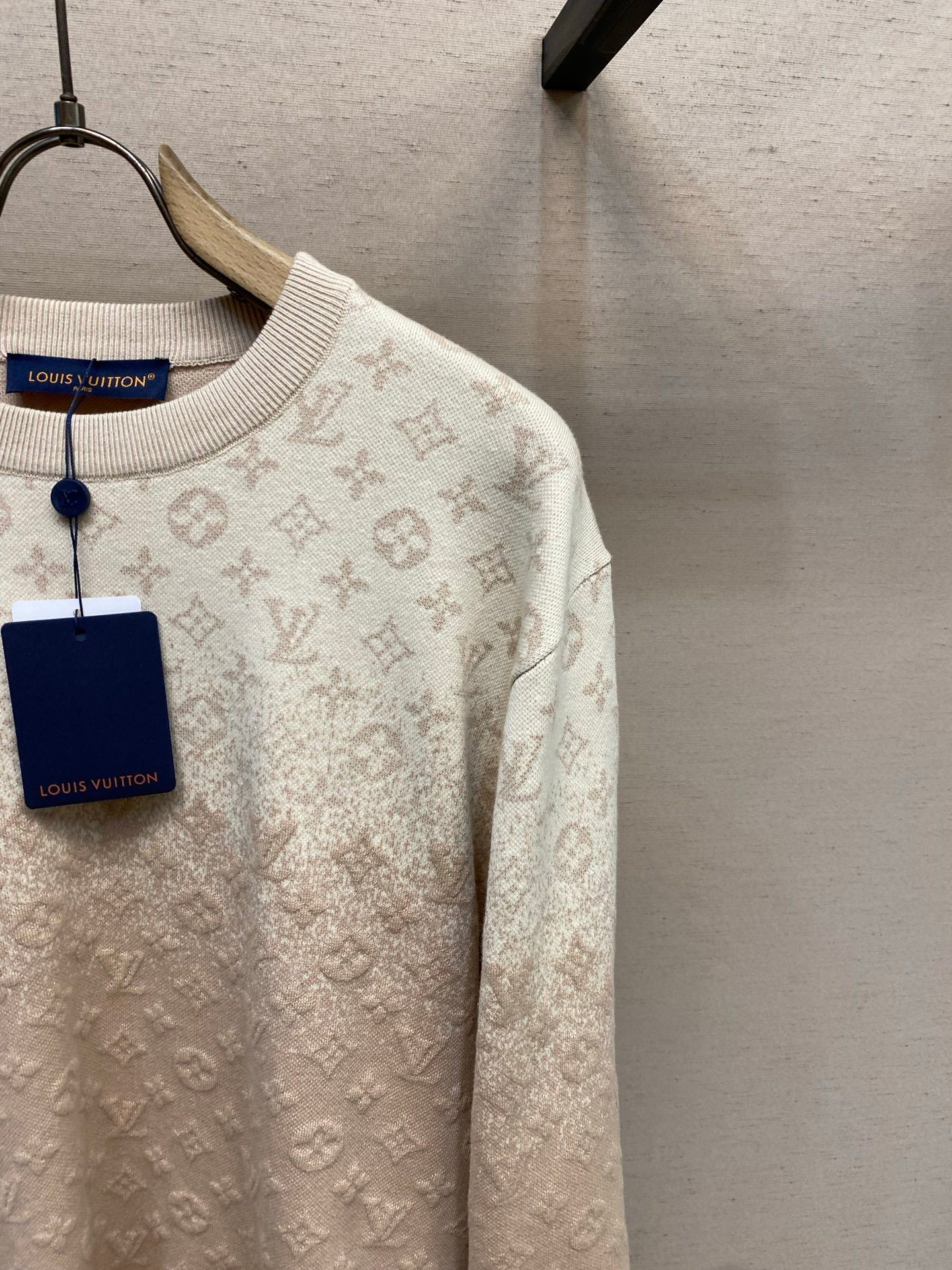 TEXTURED JACQUARD CREWNECK SWEATER