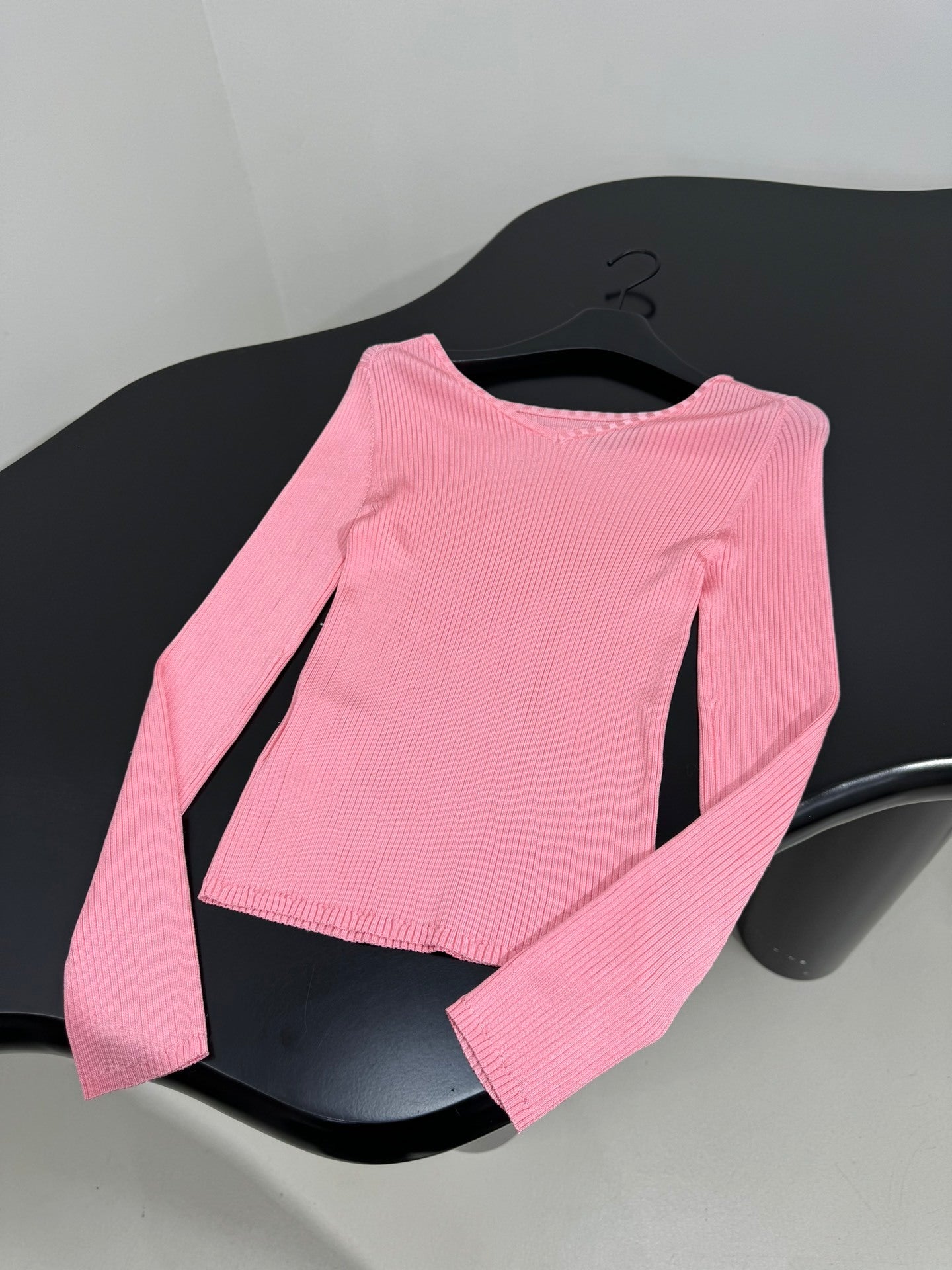 RIBBED LONG SLEEVE TOP