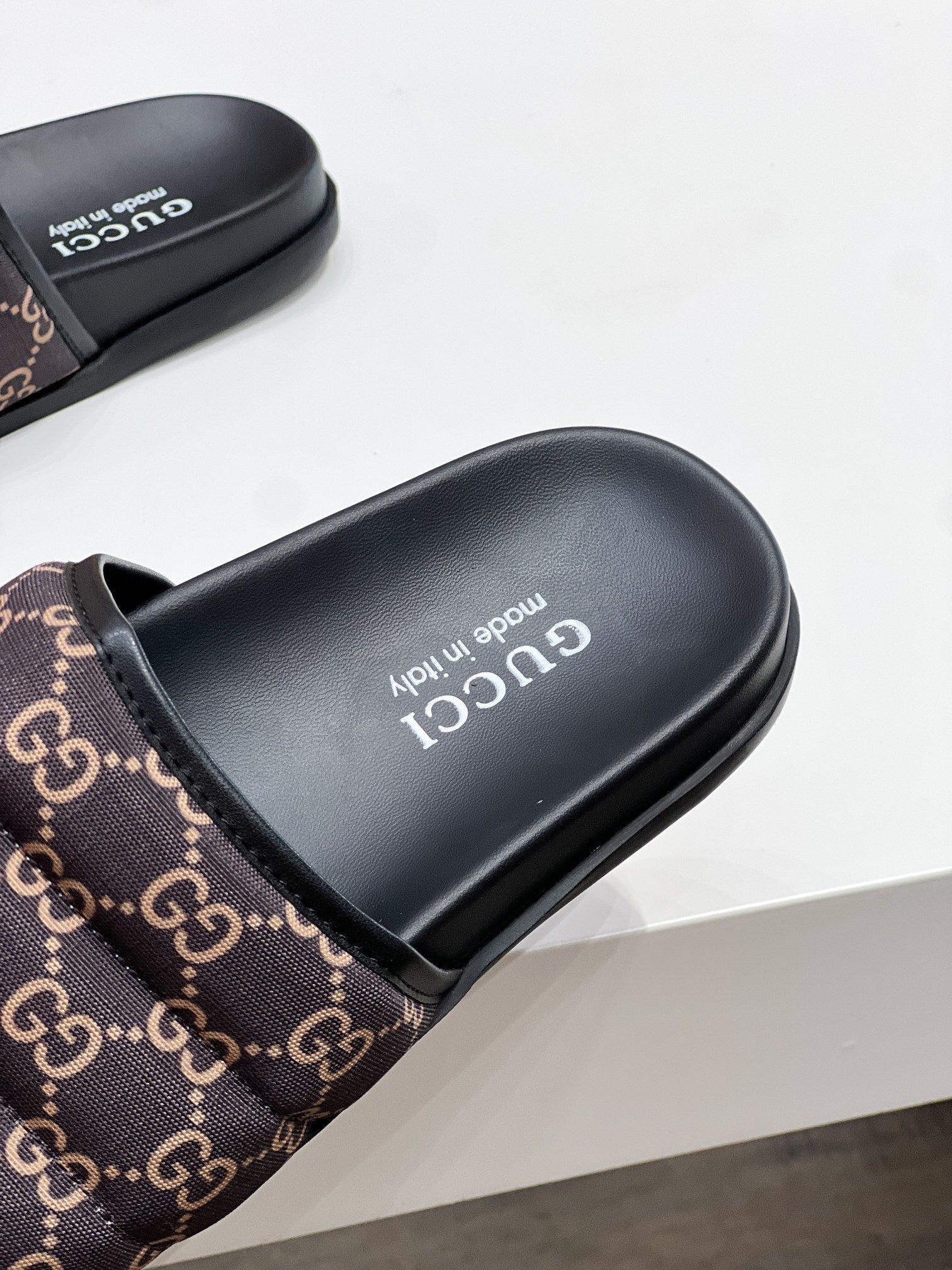 SIGNATURE MONOGRAM PADDED SLIDE SANDALS