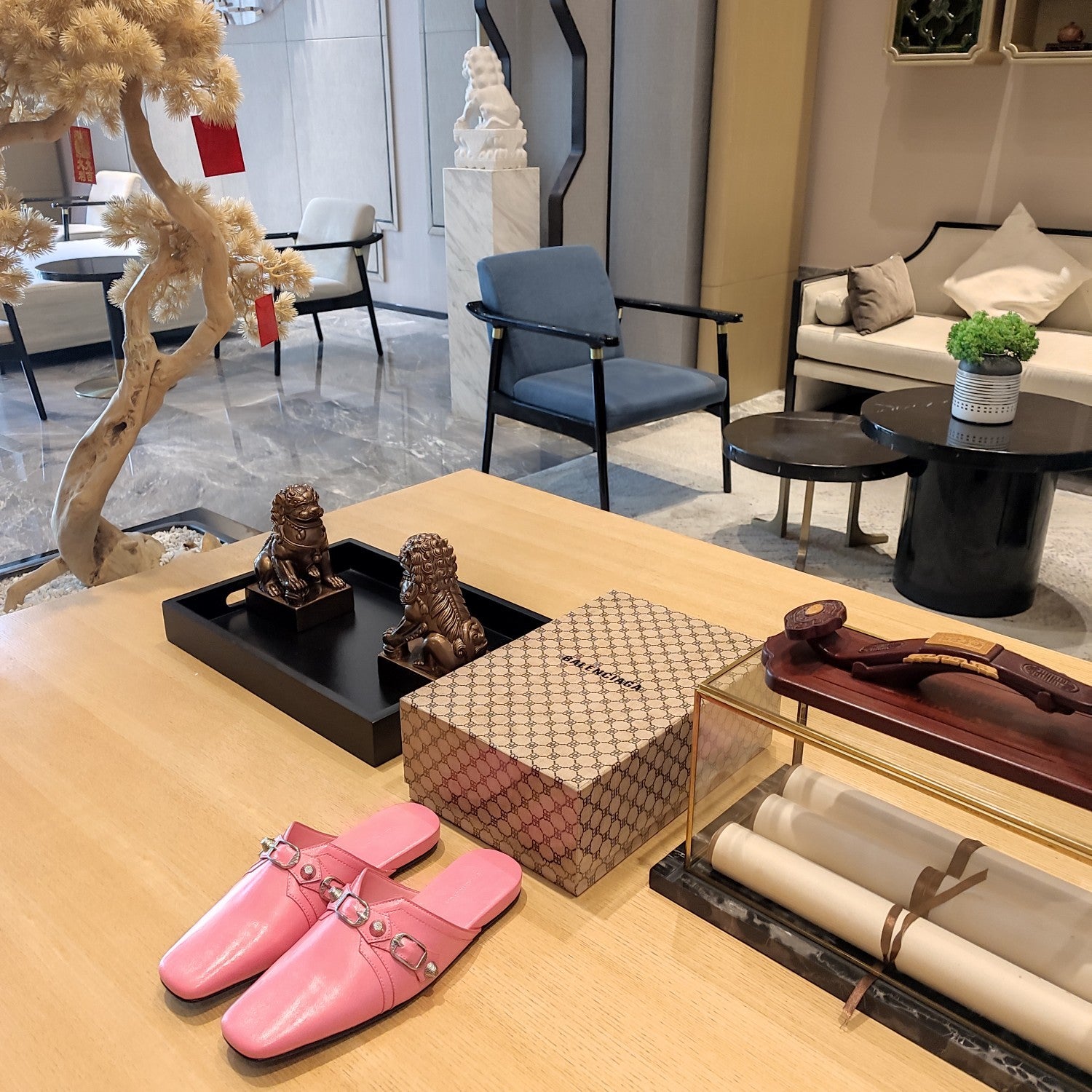 PINK BUCKLE DETAIL FLAT MULES