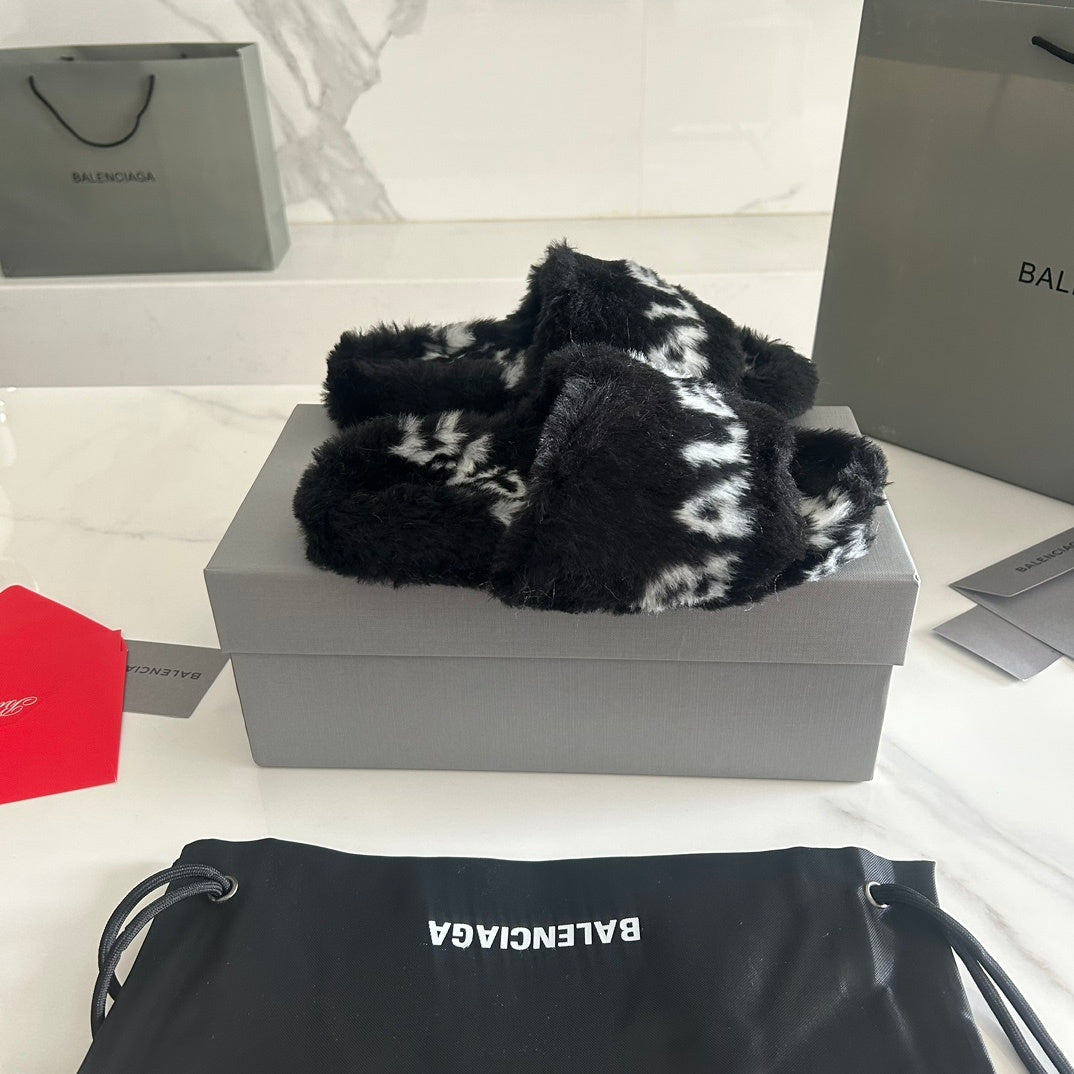 BLACK FAUX FUR LOGO SLIDE SANDALS