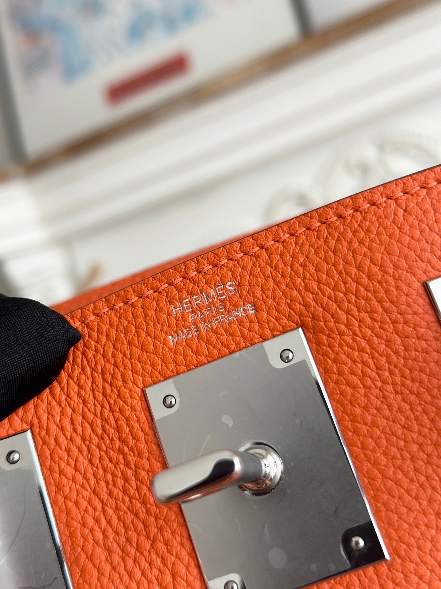 ORANGE TEXTURED LEATHER LOCK CROSSBODY BAG