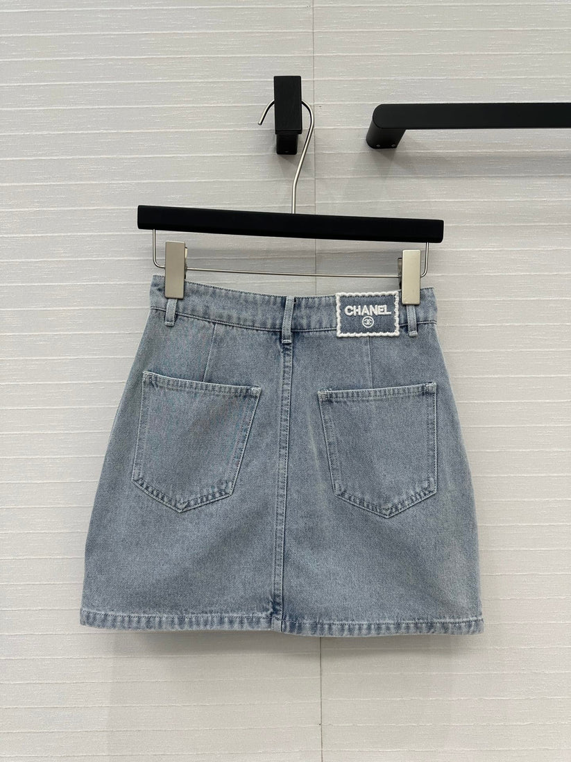 BUTTON-FRONT DENIM MINI SKIRT