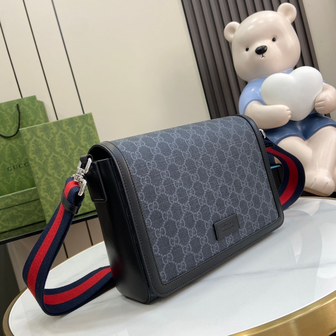 CLASSIC FLAP CROSSBODY BAG