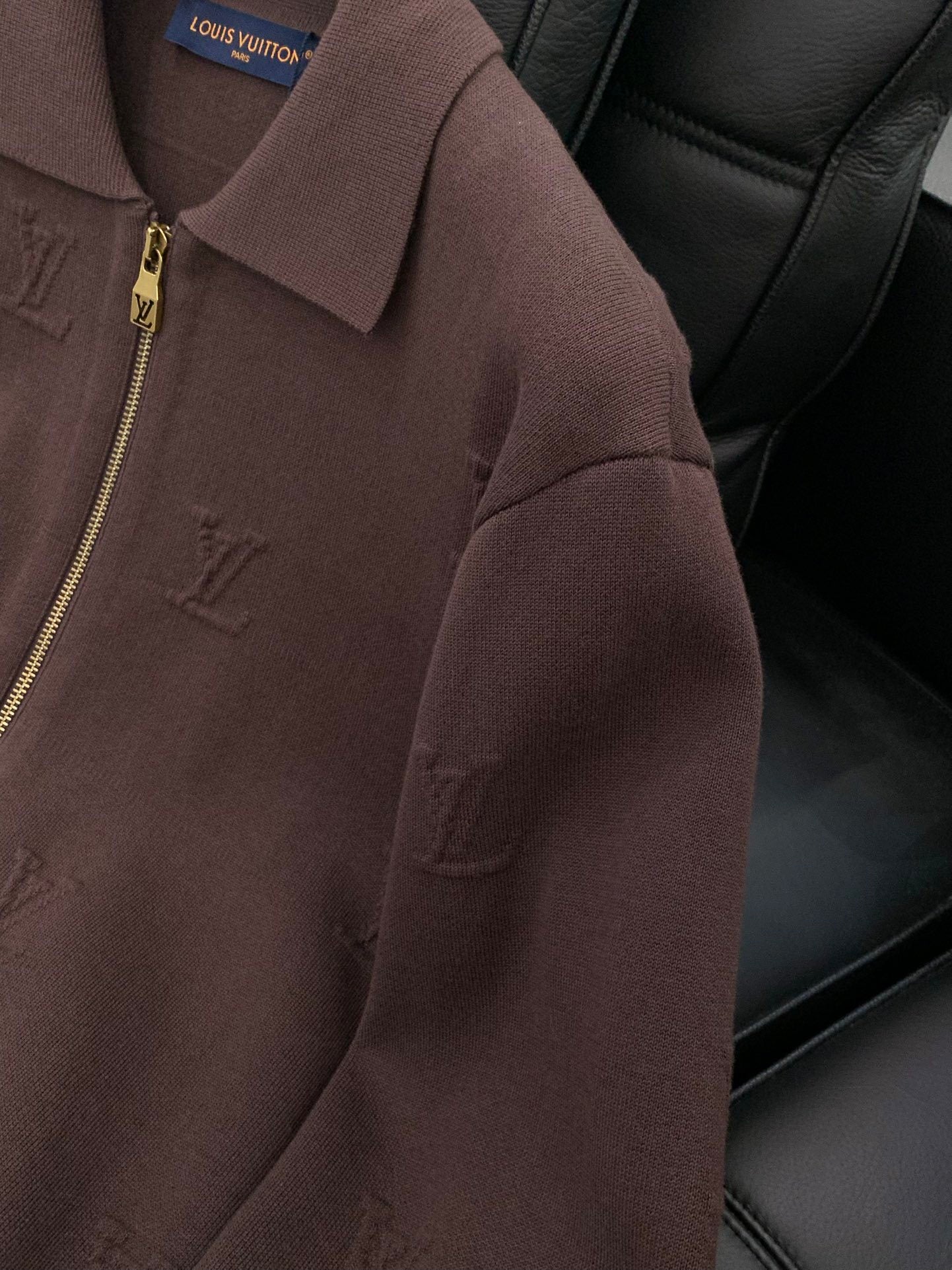 Geprägte Strickjacke mit Reißverschluss