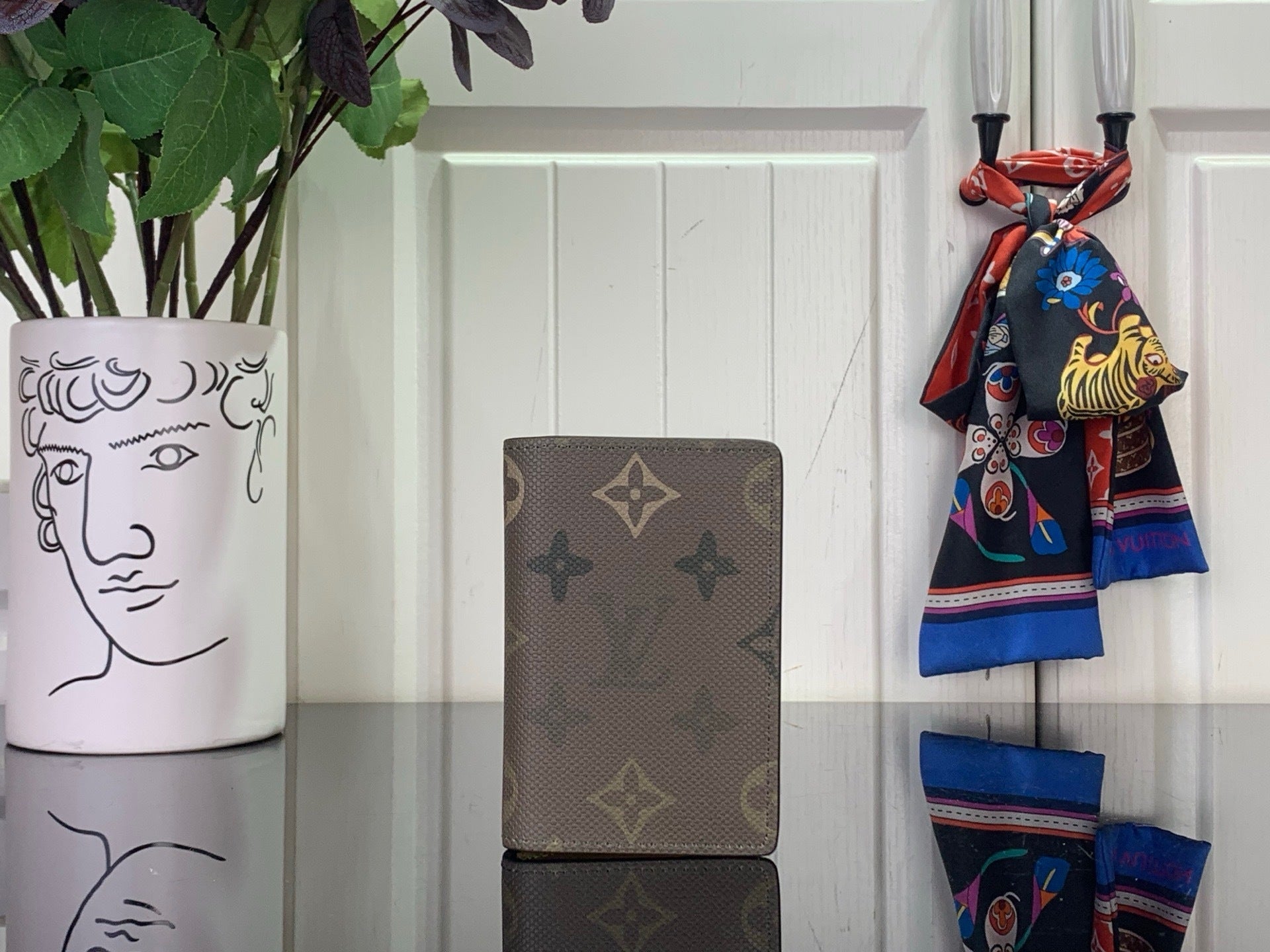 SLIM MONOGRAM WALLET