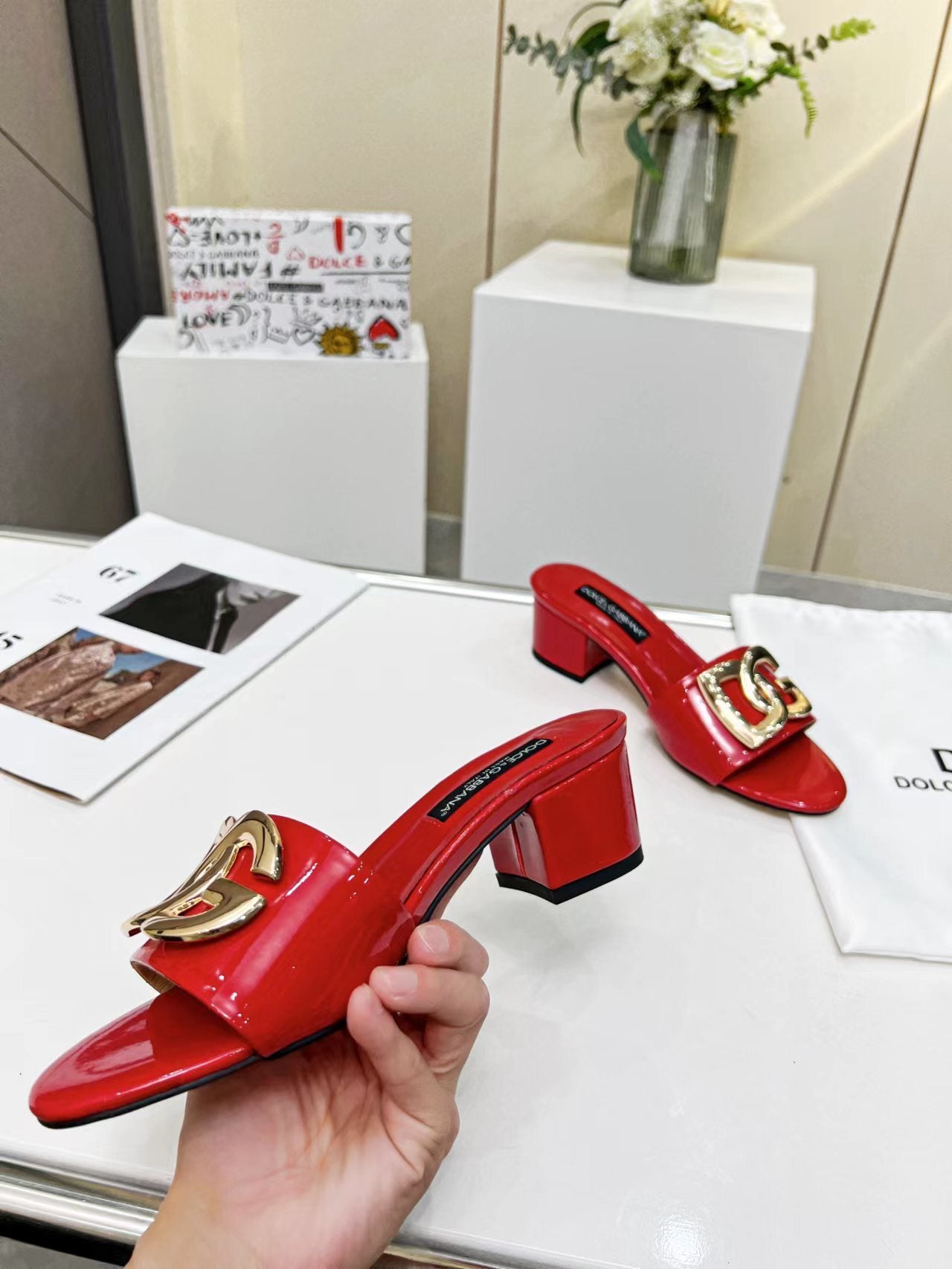 BLOCK HEEL SLIDES – RED GLOSS