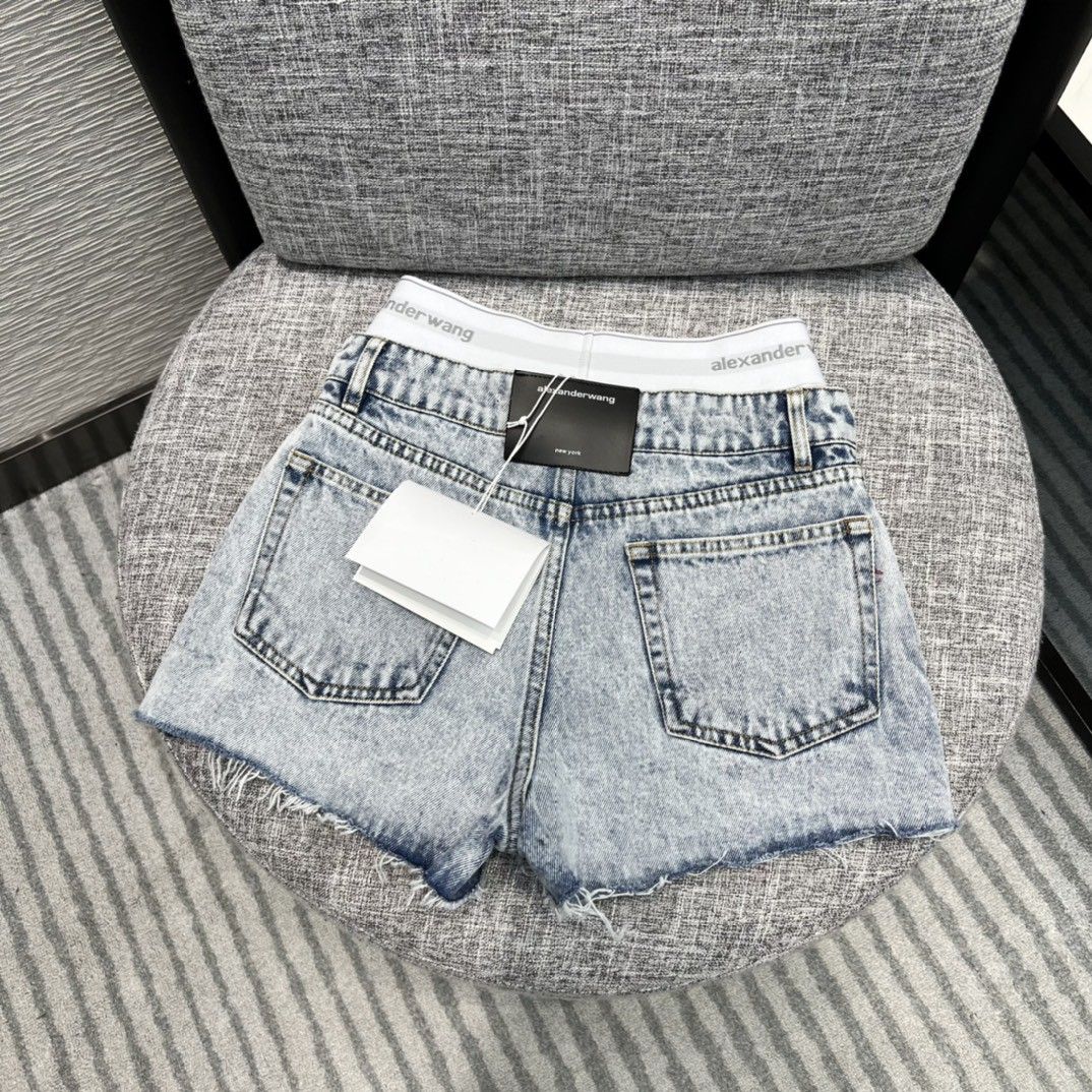 LAYERED WAIST DENIM FRAYED SHORTS
