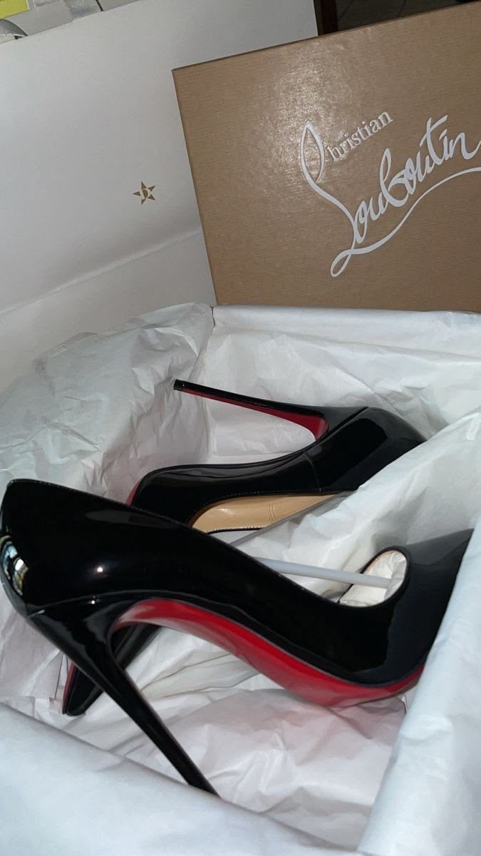 PATENT RED SOLE STILETTO PUMPS – CLASSIC BLACK