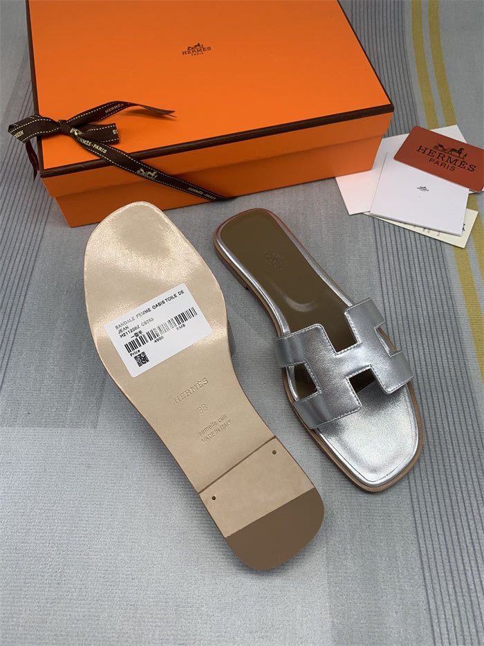 METALLIC SILVER H-CUT SLIDE SANDALS
