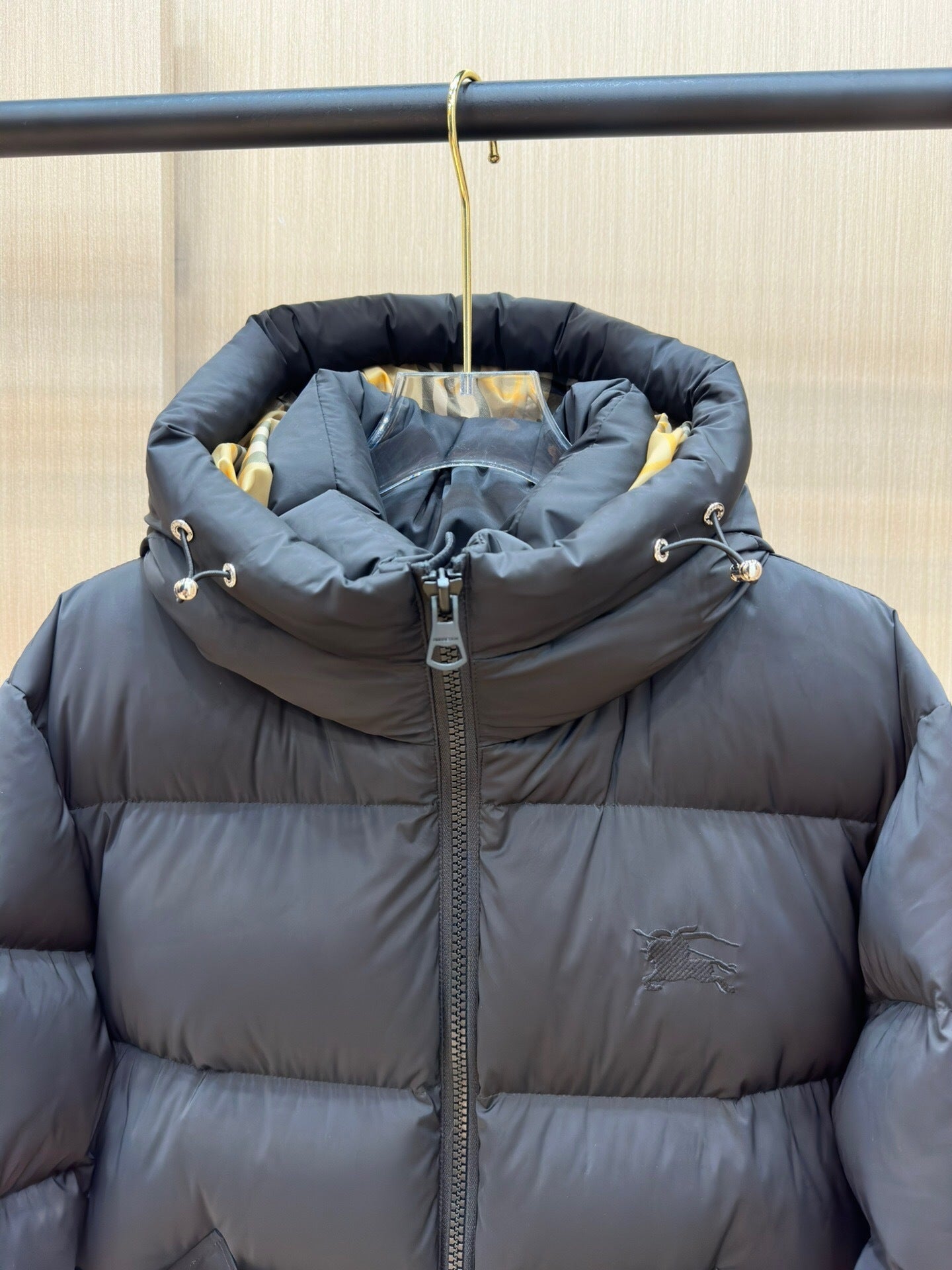 CLASSIC QUILTED HOODED PUFFER JACKET