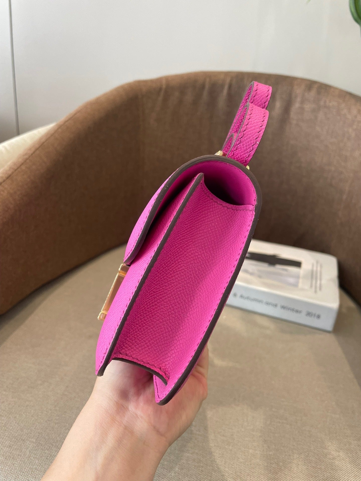 FUCHSIA STRUCTURED CROSSBODY BAG