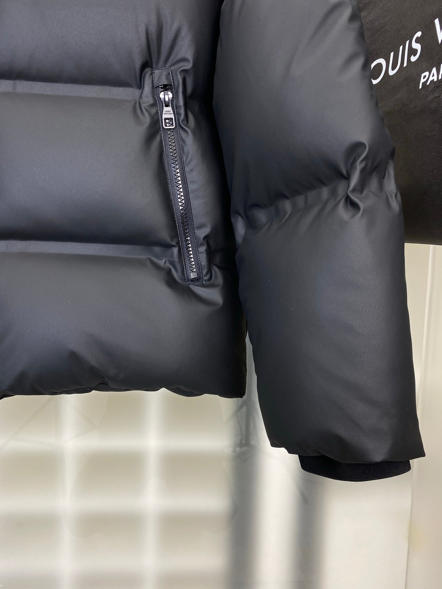 HOODED PUFFER JACKET WITH EMBOSSED PATTERN