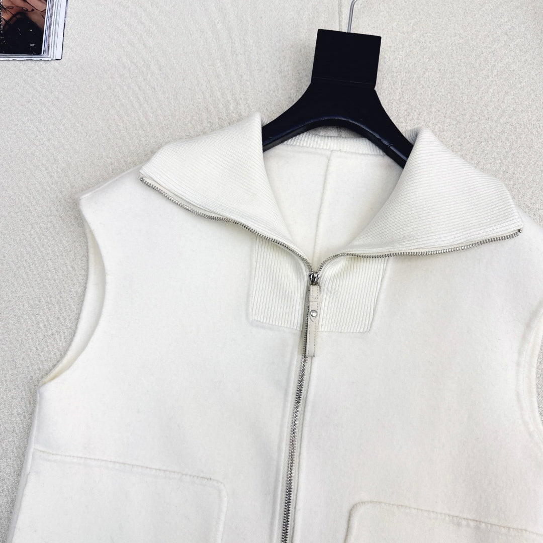 MINIMALIST IVORY ZIP-UP WOOL BLEND VEST