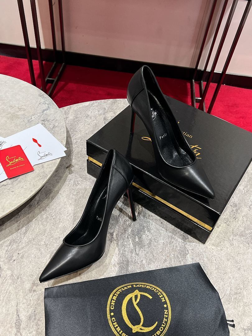 BLACK CLASSIC POINTED-TOE PUMPS