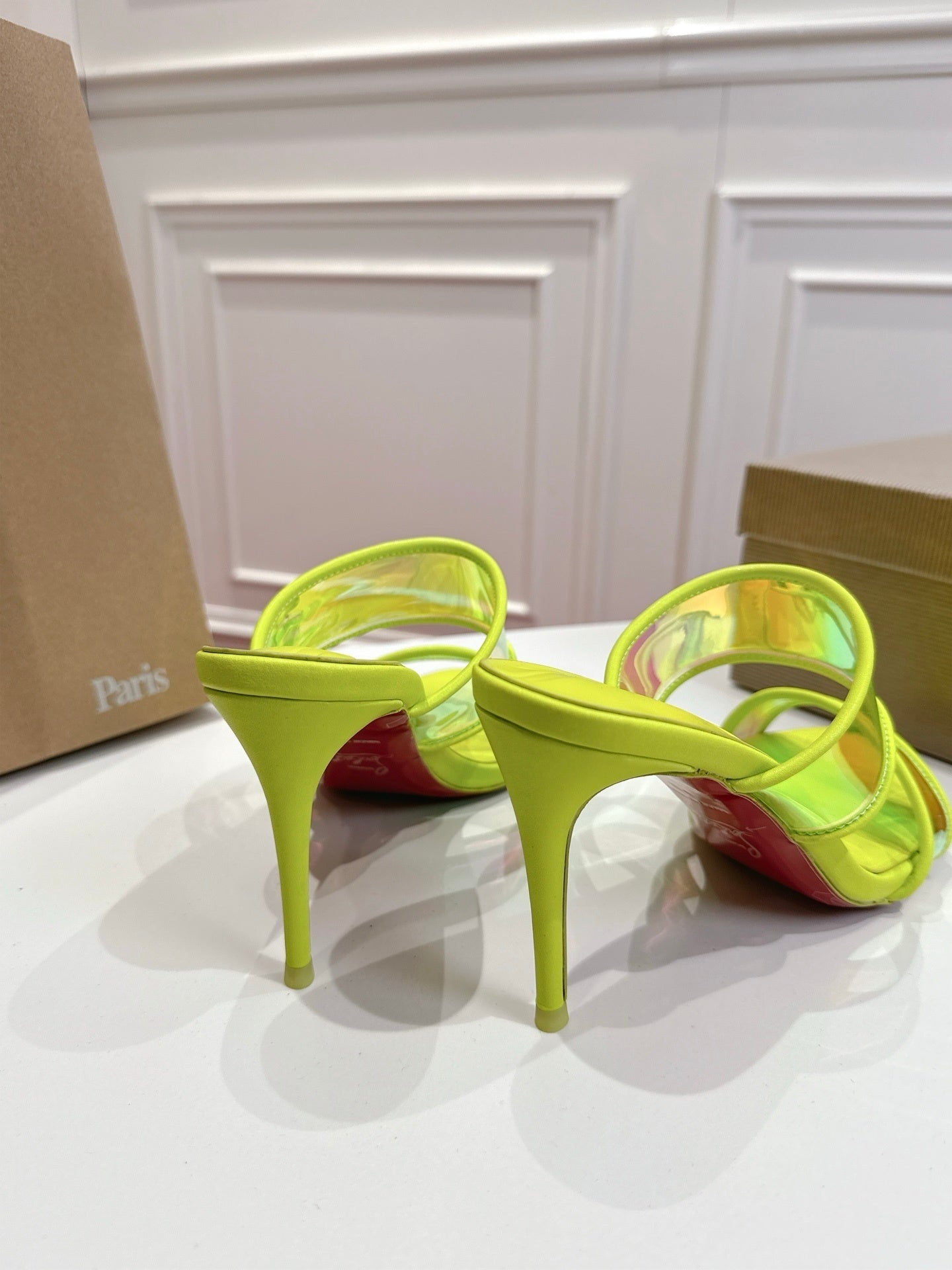 NEON YELLOW TRANSPARENT STRAP MULE HEELS