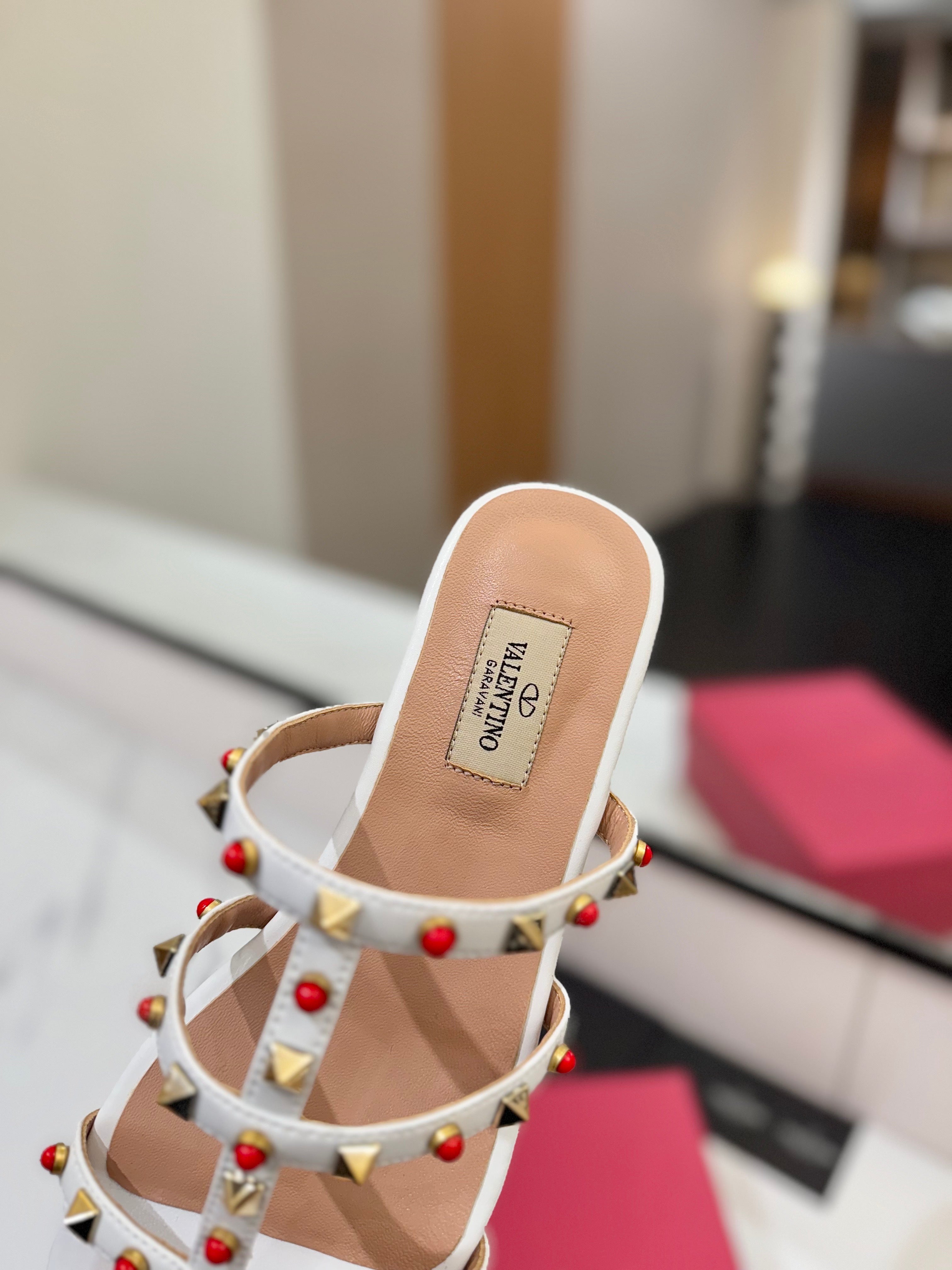 STUDDED STRAP FLAT SANDALS – WHITE WITH RED ACCENTS