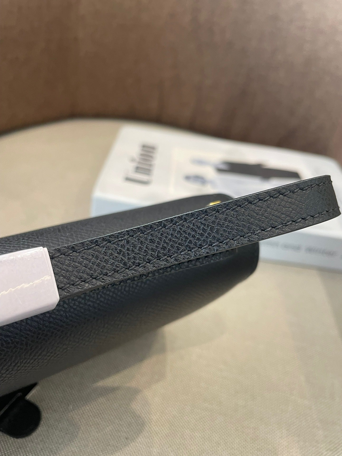 STRUCTURED LEATHER CROSSBODY BAG