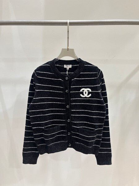 STRIPED BUTTON KNIT CARDIGAN