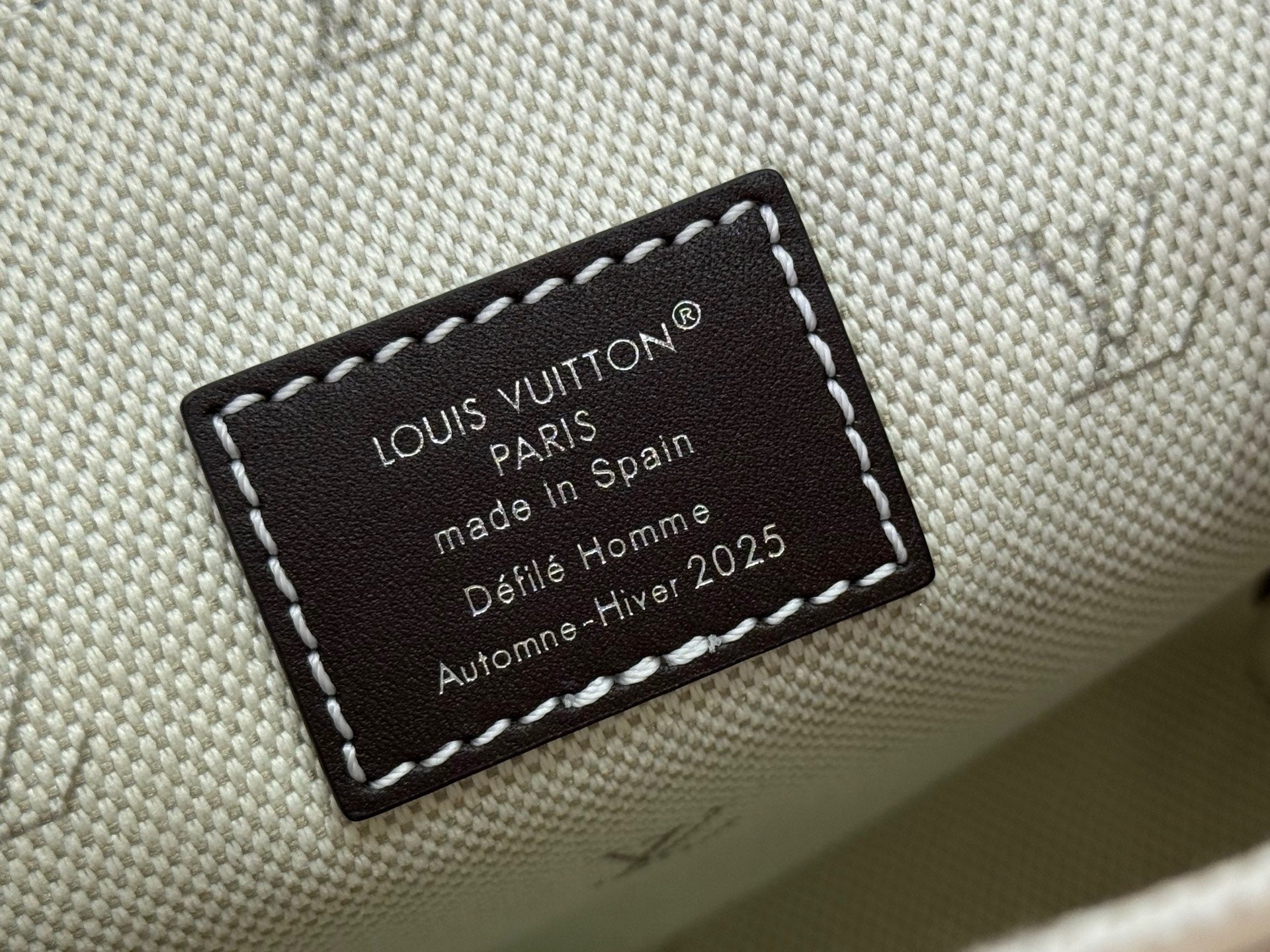 VINTAGE LOCK MINI BACKPACK