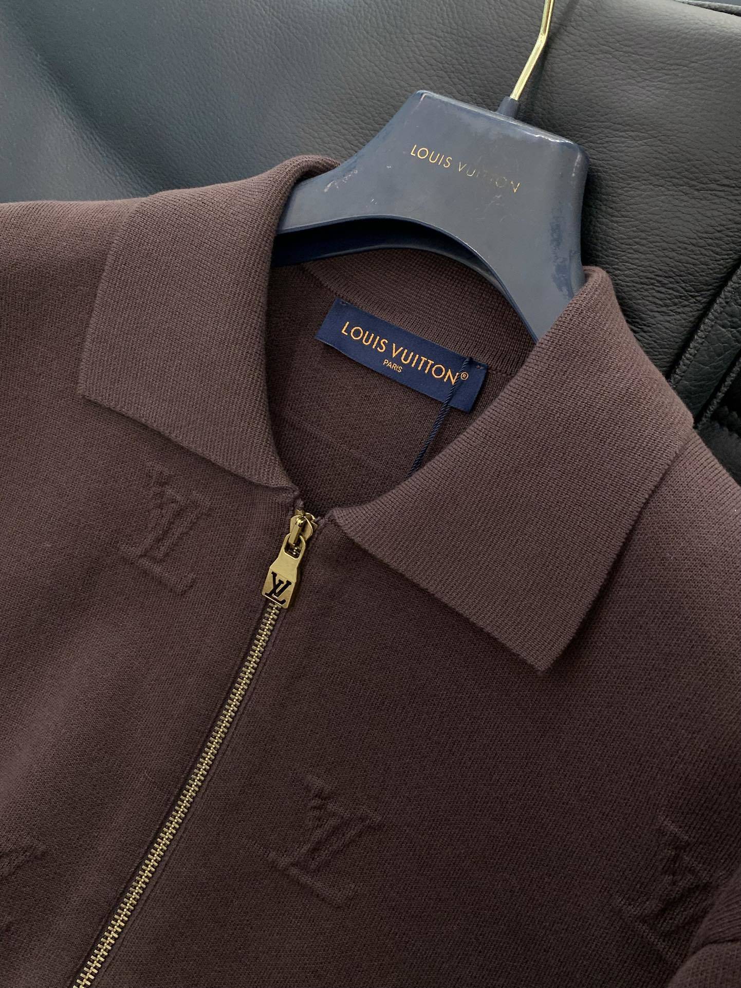 Geprägte Strickjacke mit Reißverschluss