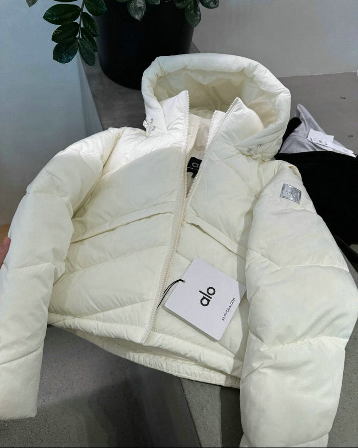 CROPPED HOODED PUFFER JACKET WITH ZIP FRONT