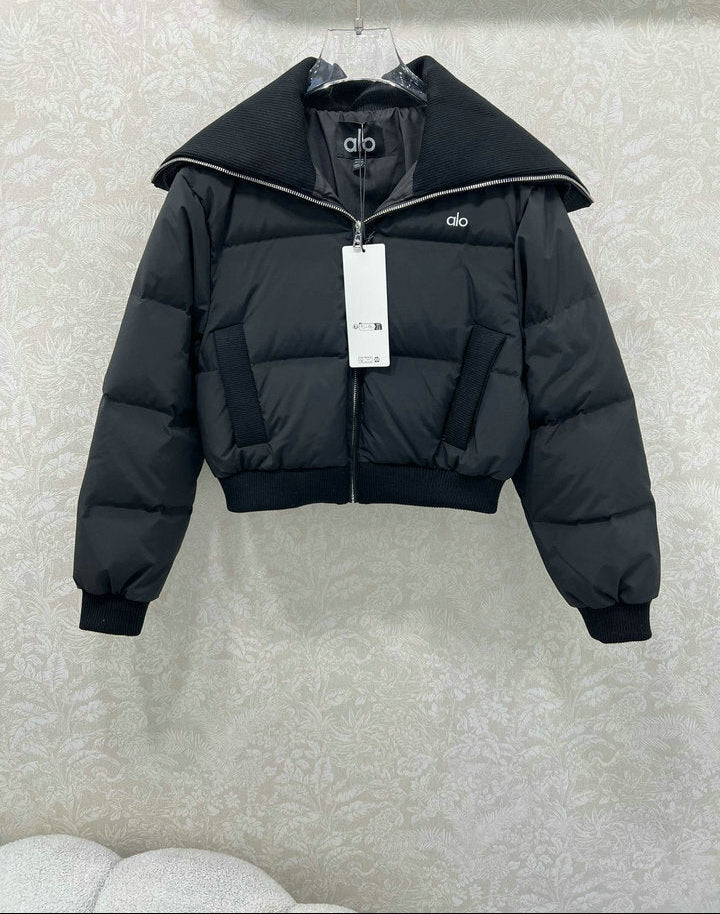CROPPED INSULATED JACKET WITH WIDE COLLAR
