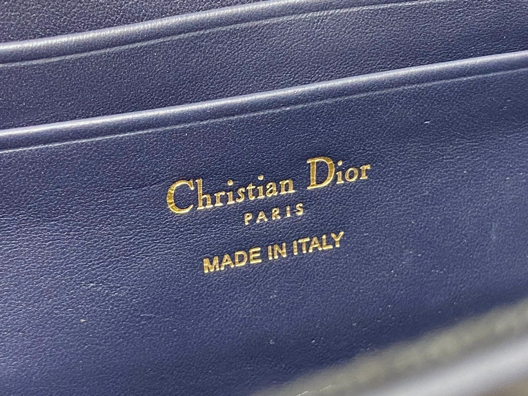 MONOGRAM PATTERN CHAIN SHOULDER BAG