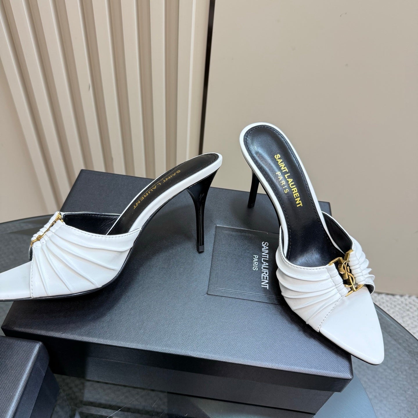 ELEGANT HEELED MULES
