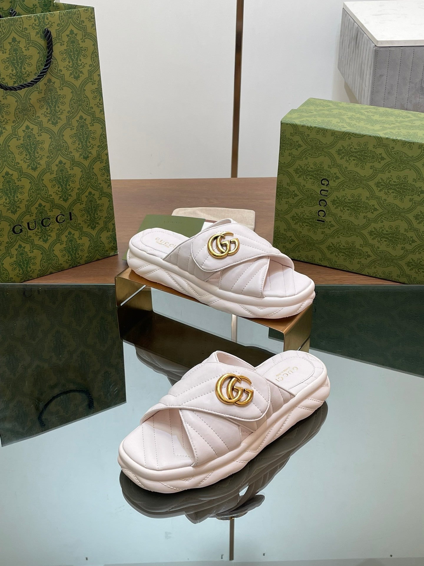 QUILTED PLATFORM SLIDE SANDALS – SOFT IVORY