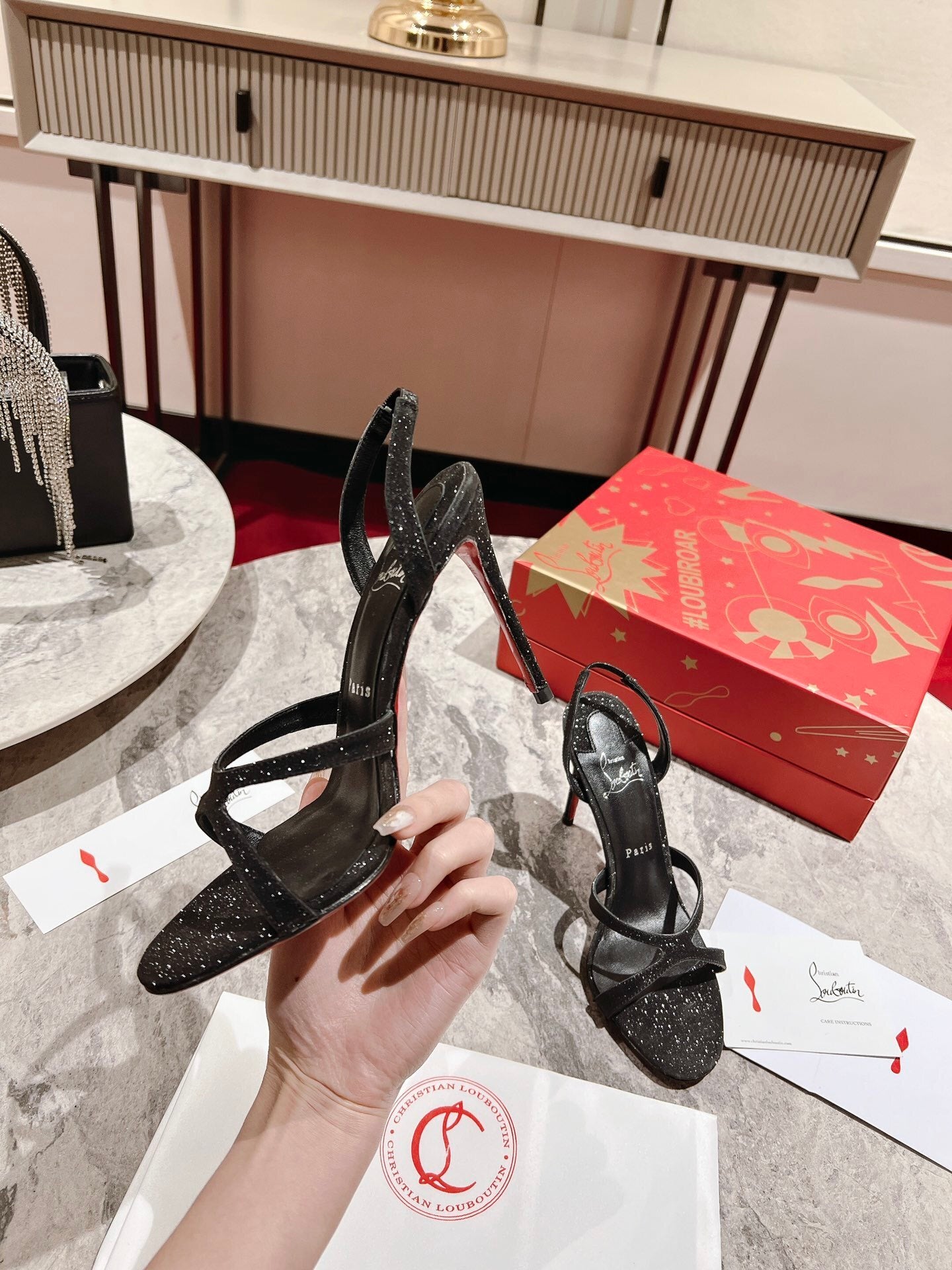 BLACK GLITTER STRAP SANDAL HEELS
