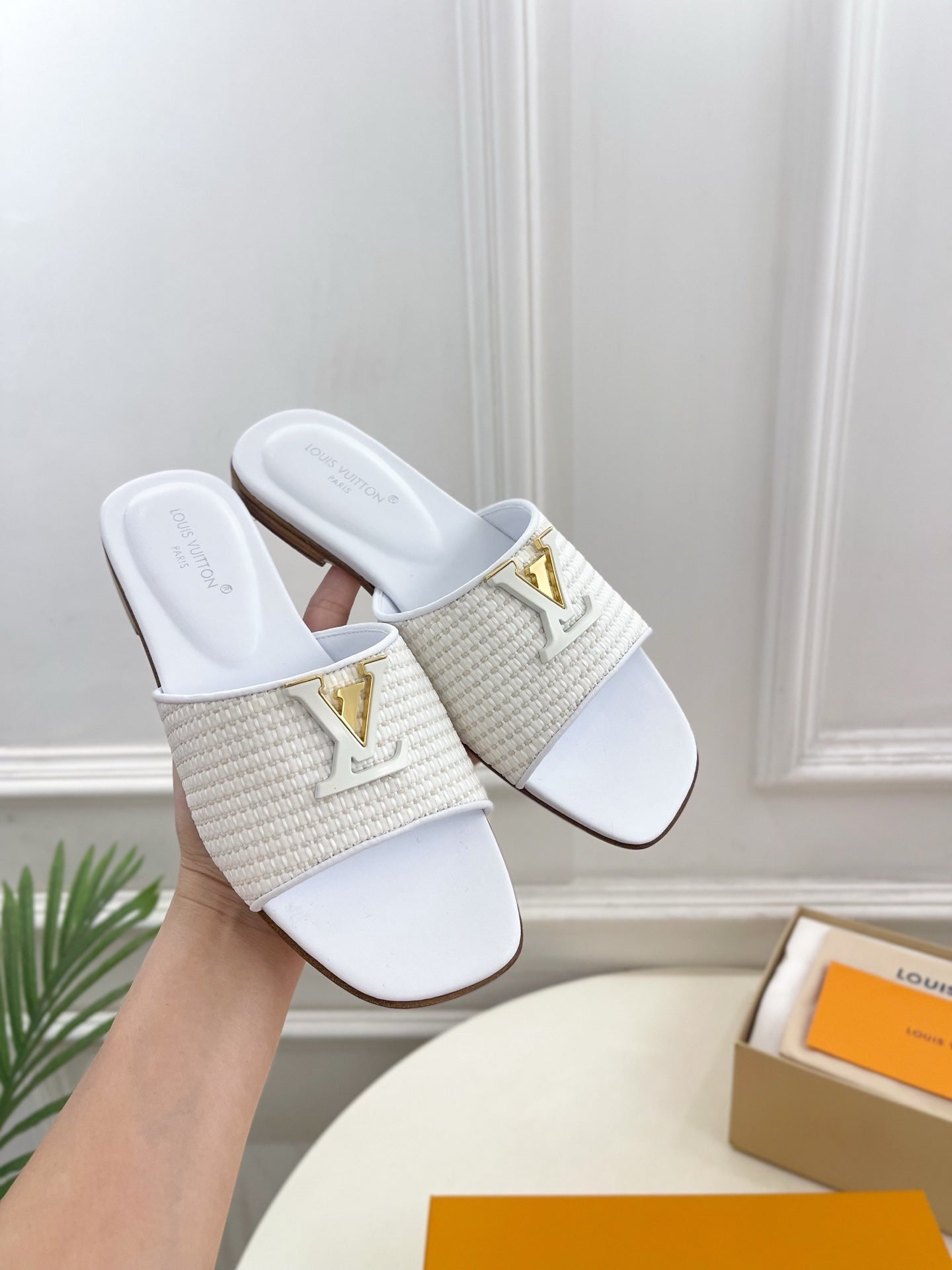 WOVEN STRAP MONOGRAM DETAIL SLIDE SANDALS – WHITE