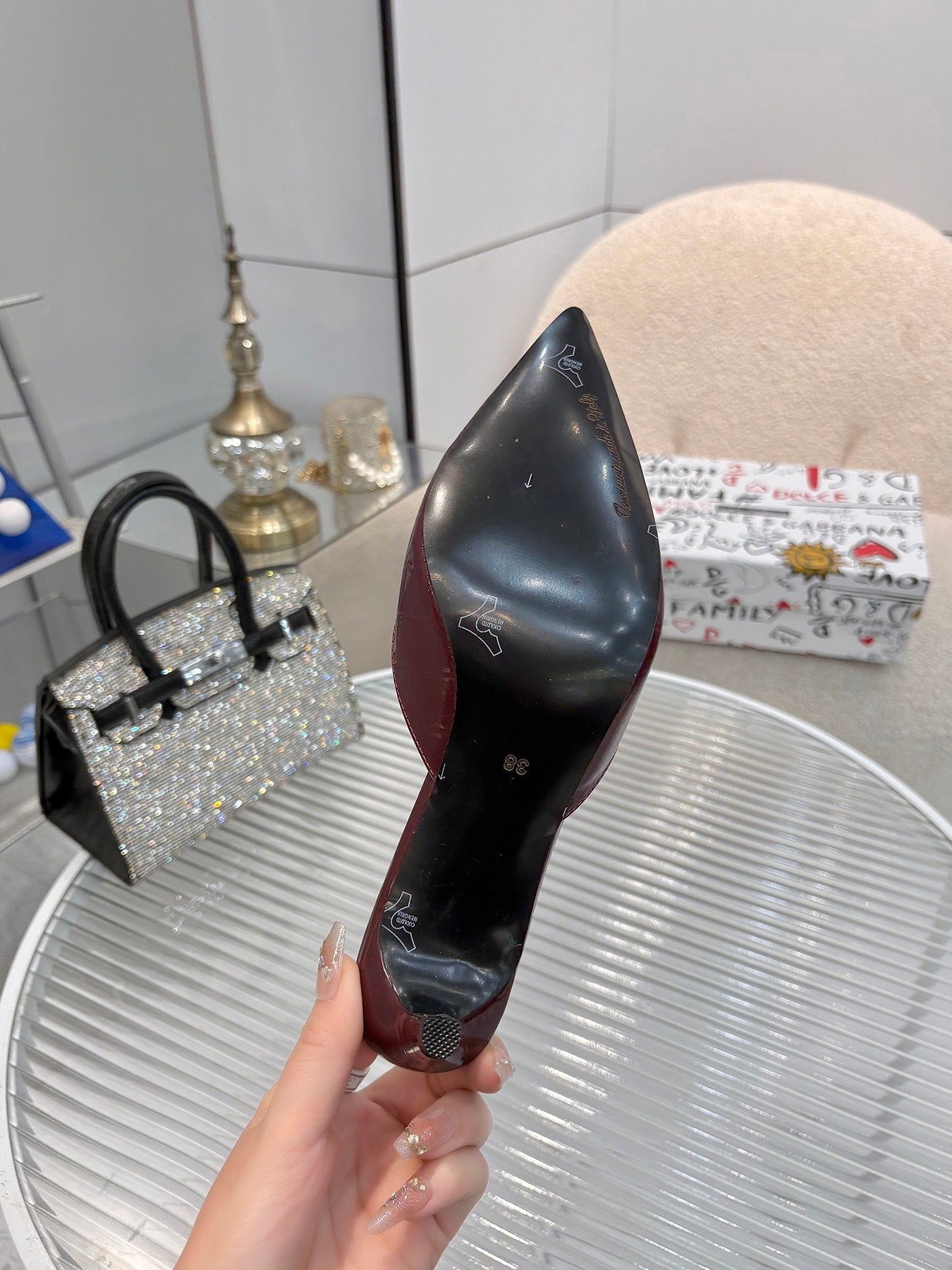 LOGO POINTED TOE MULES – BURGUNDY EDITION