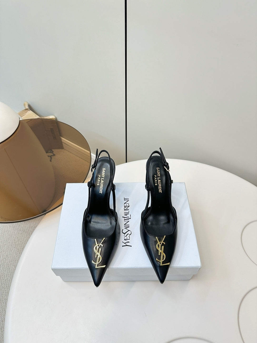 BLACK POINTED TOE SLINGBACK HEELS WITH GOLD DETAIL